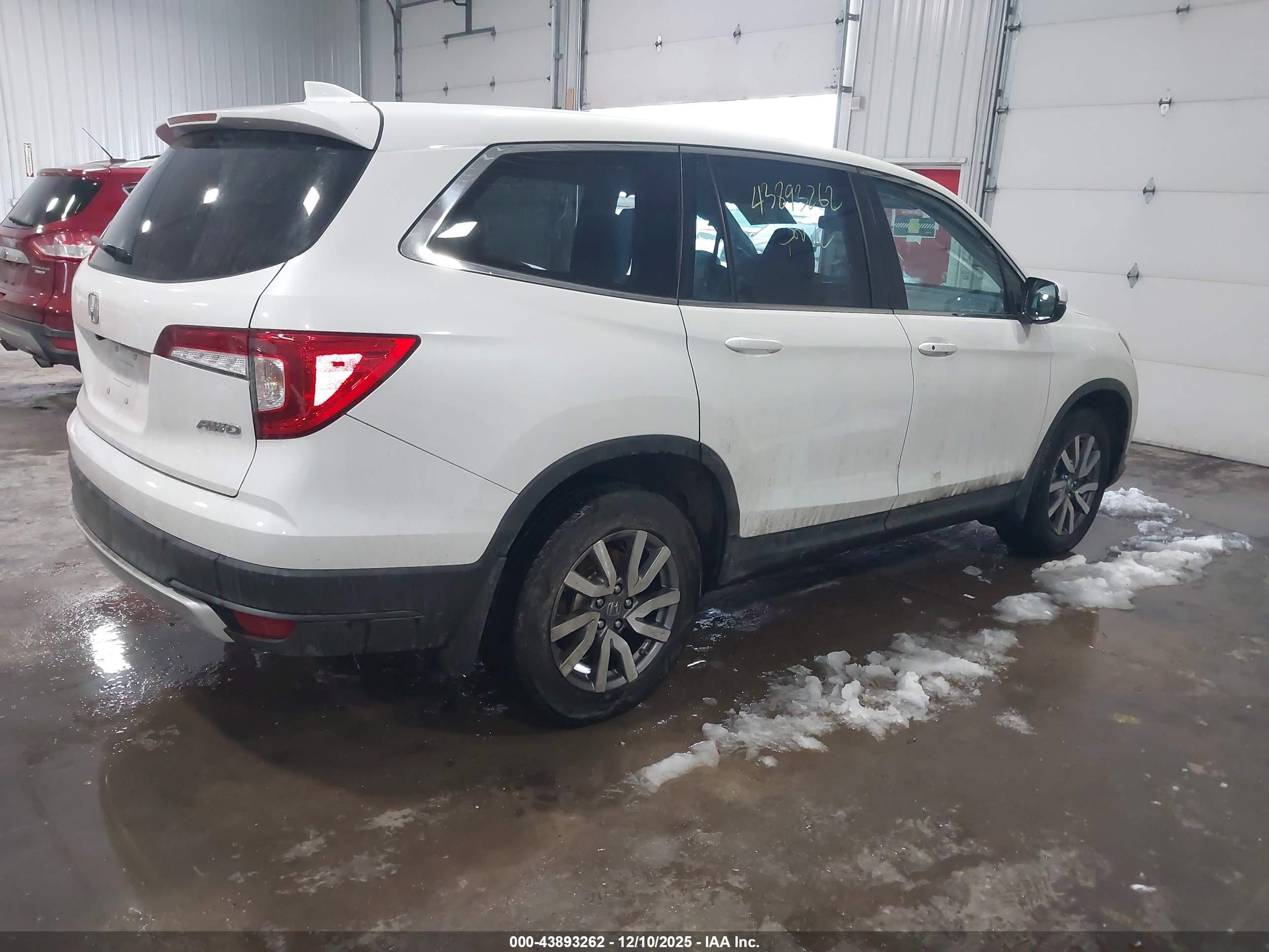 HONDA PILOT image 4