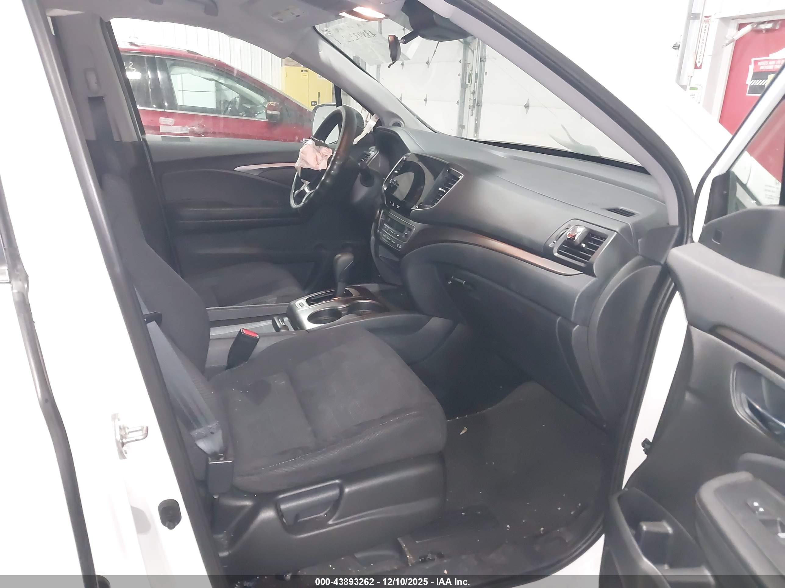 HONDA PILOT image 5