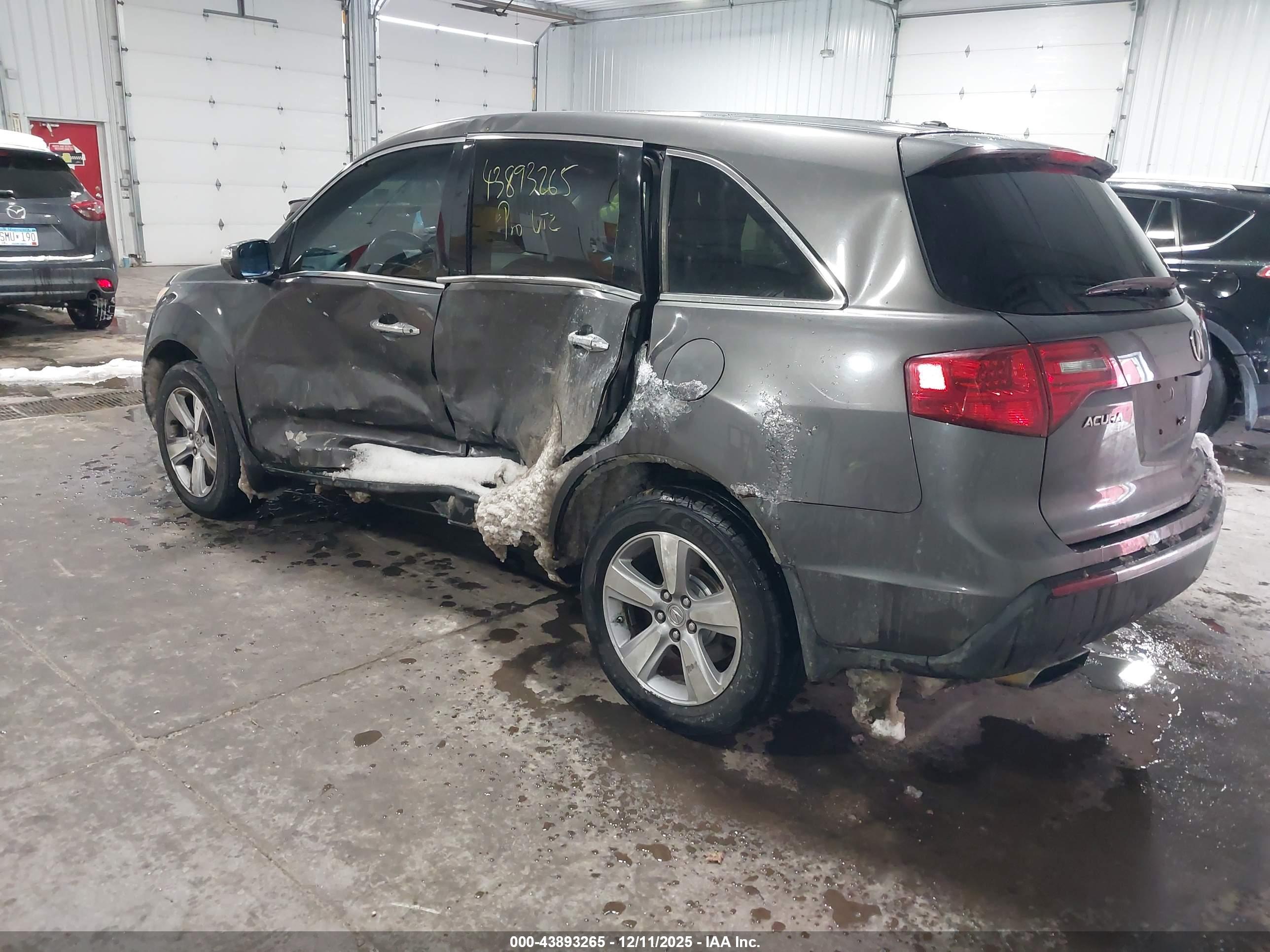 ACURA MDX image 3
