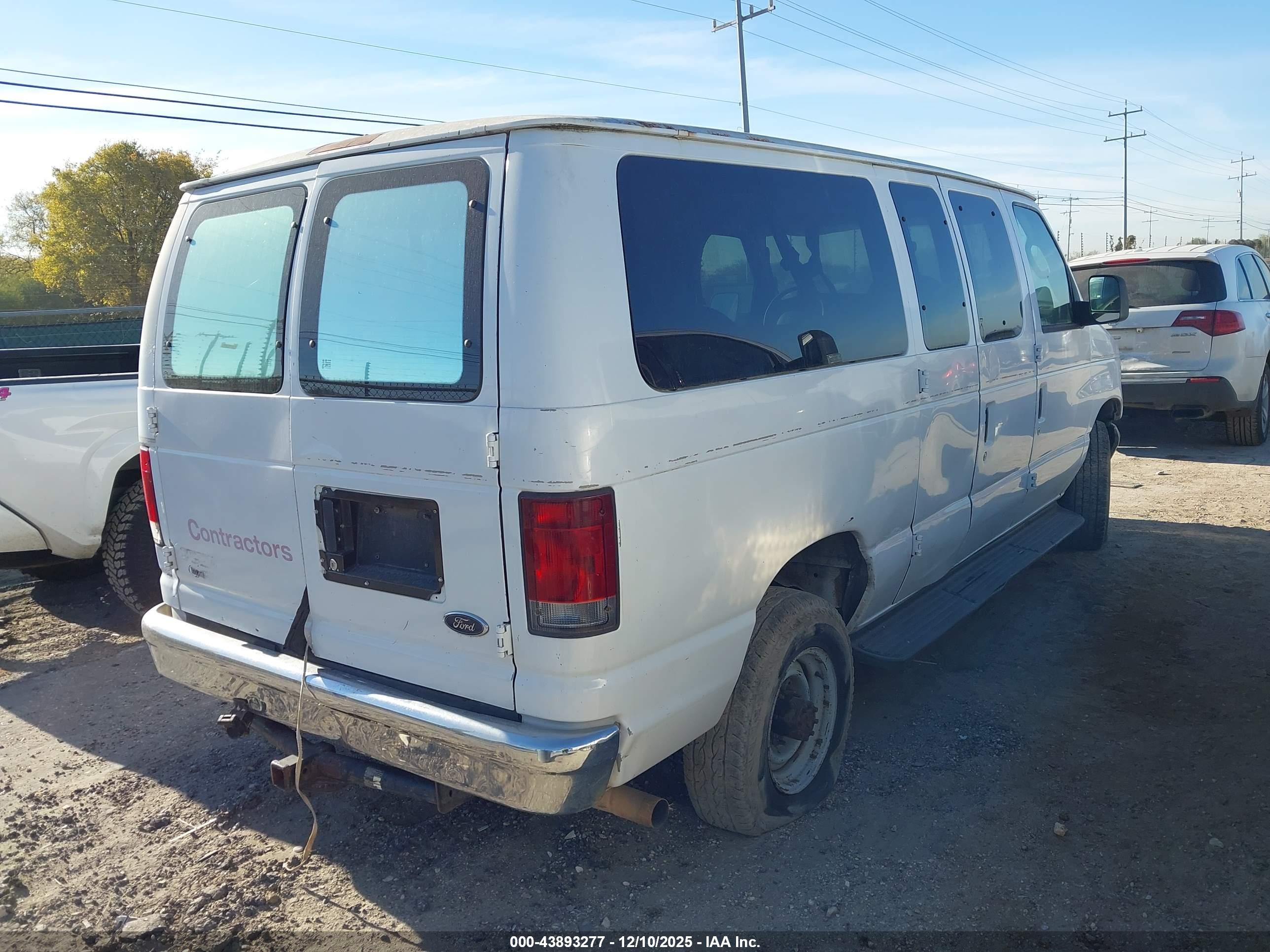 FORD E-350 image 4