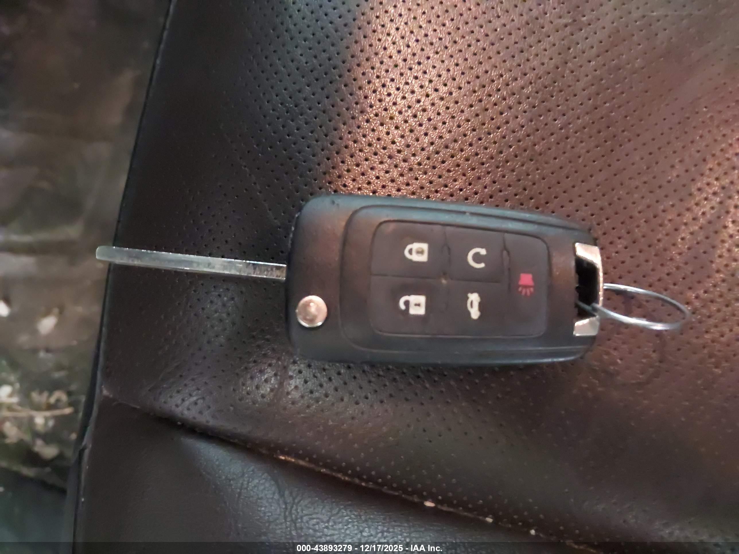 CHEVROLET EQUINOX image 11