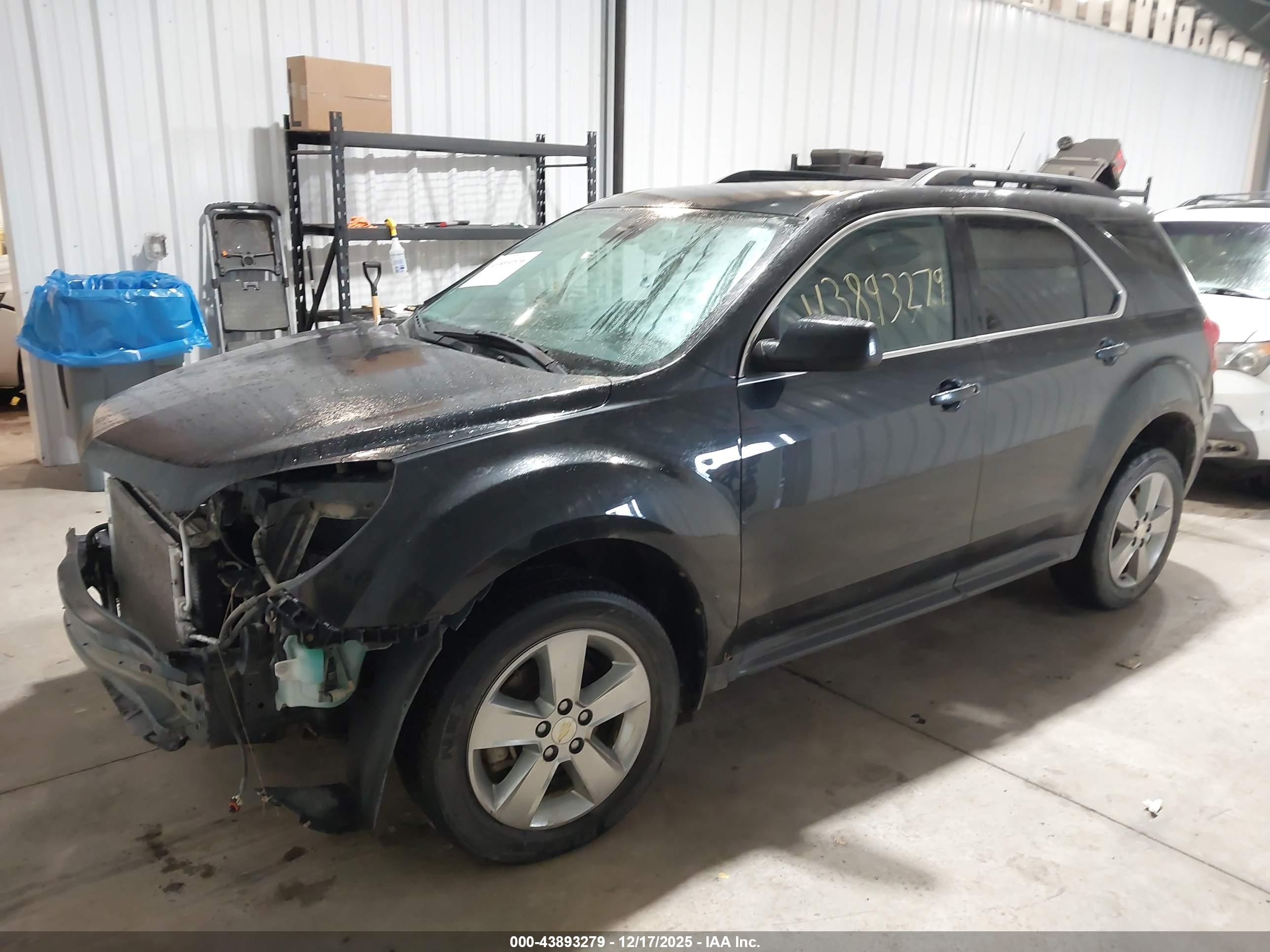 CHEVROLET EQUINOX image 2