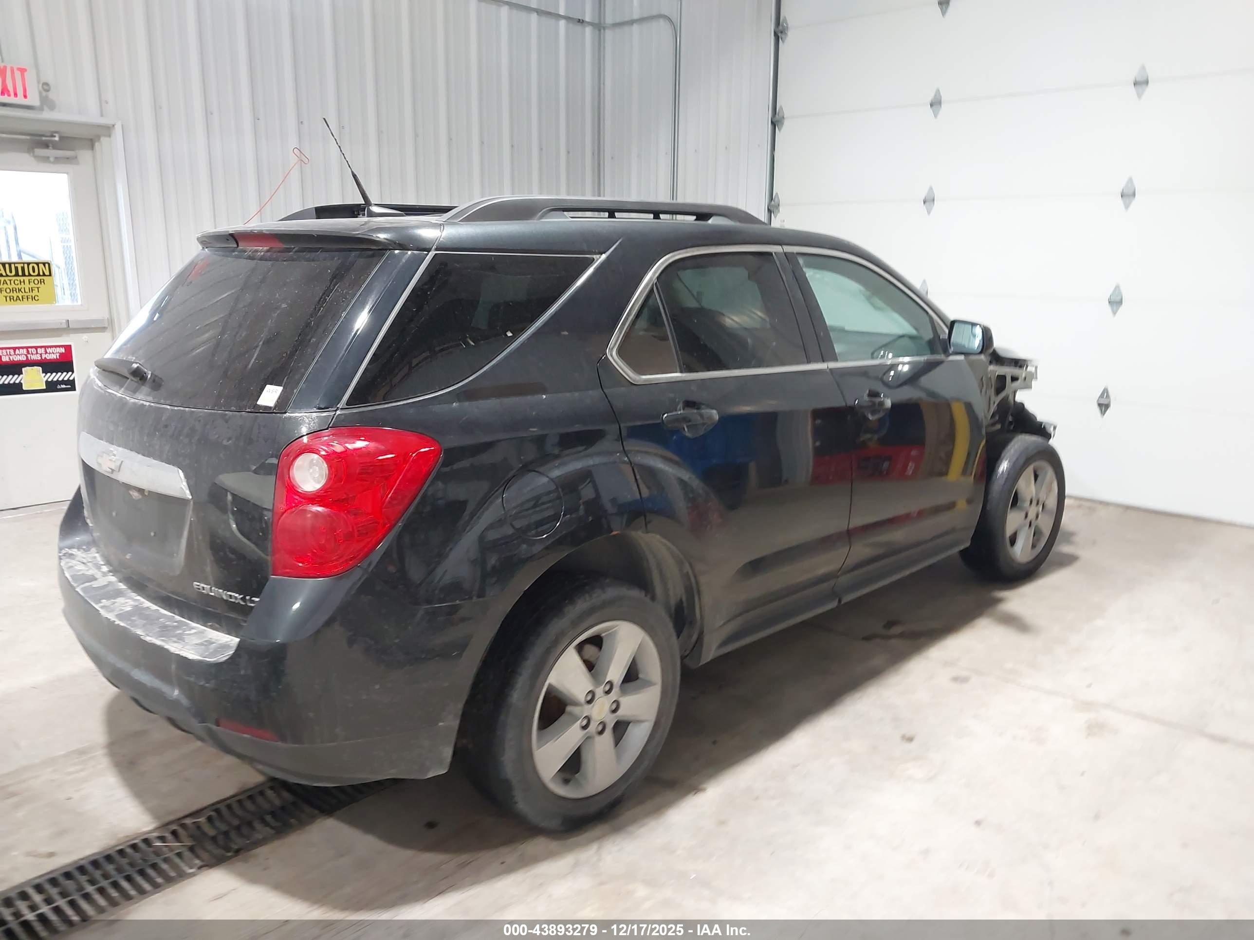 CHEVROLET EQUINOX image 4