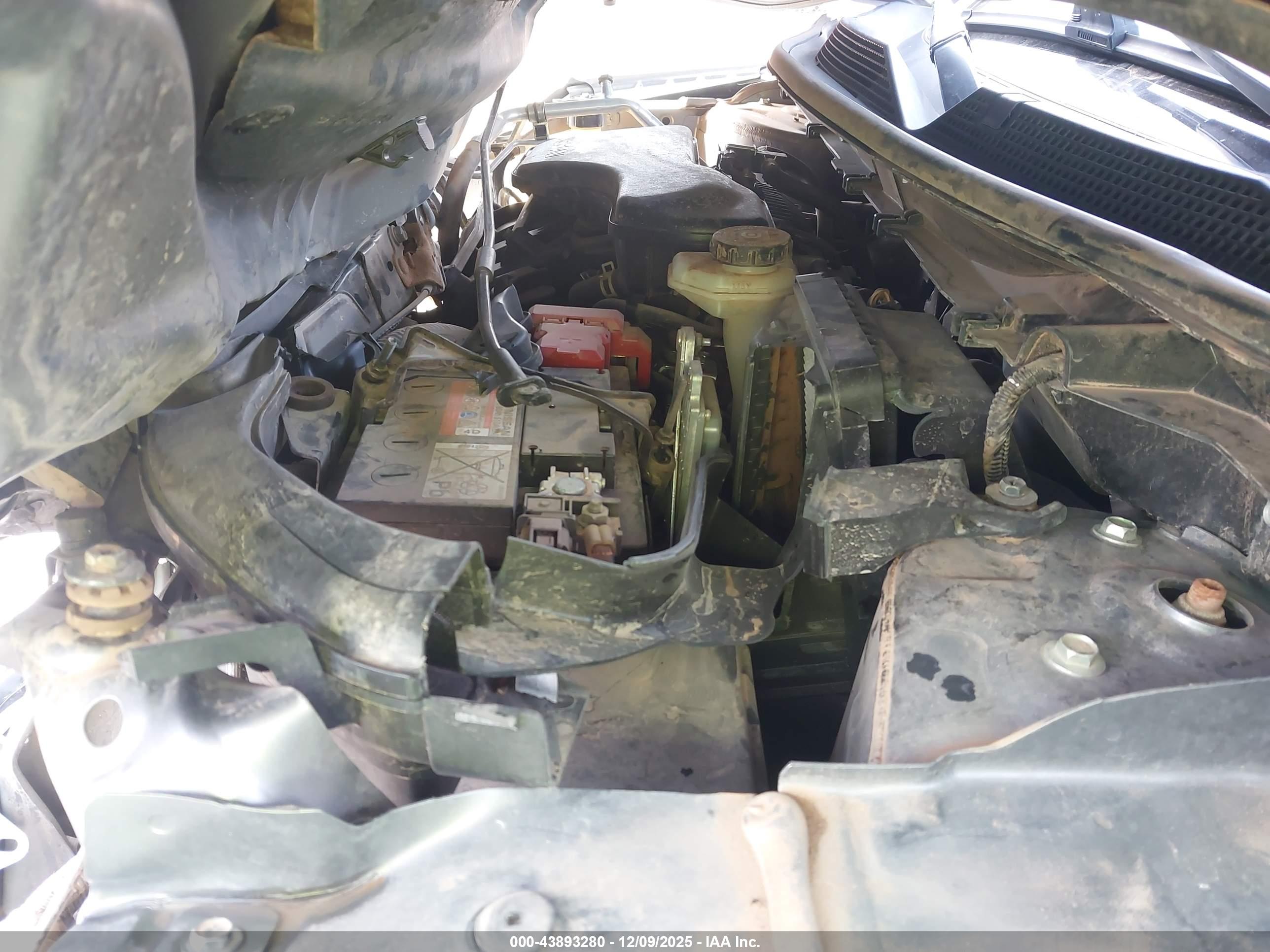 NISSAN ROGUE image 10