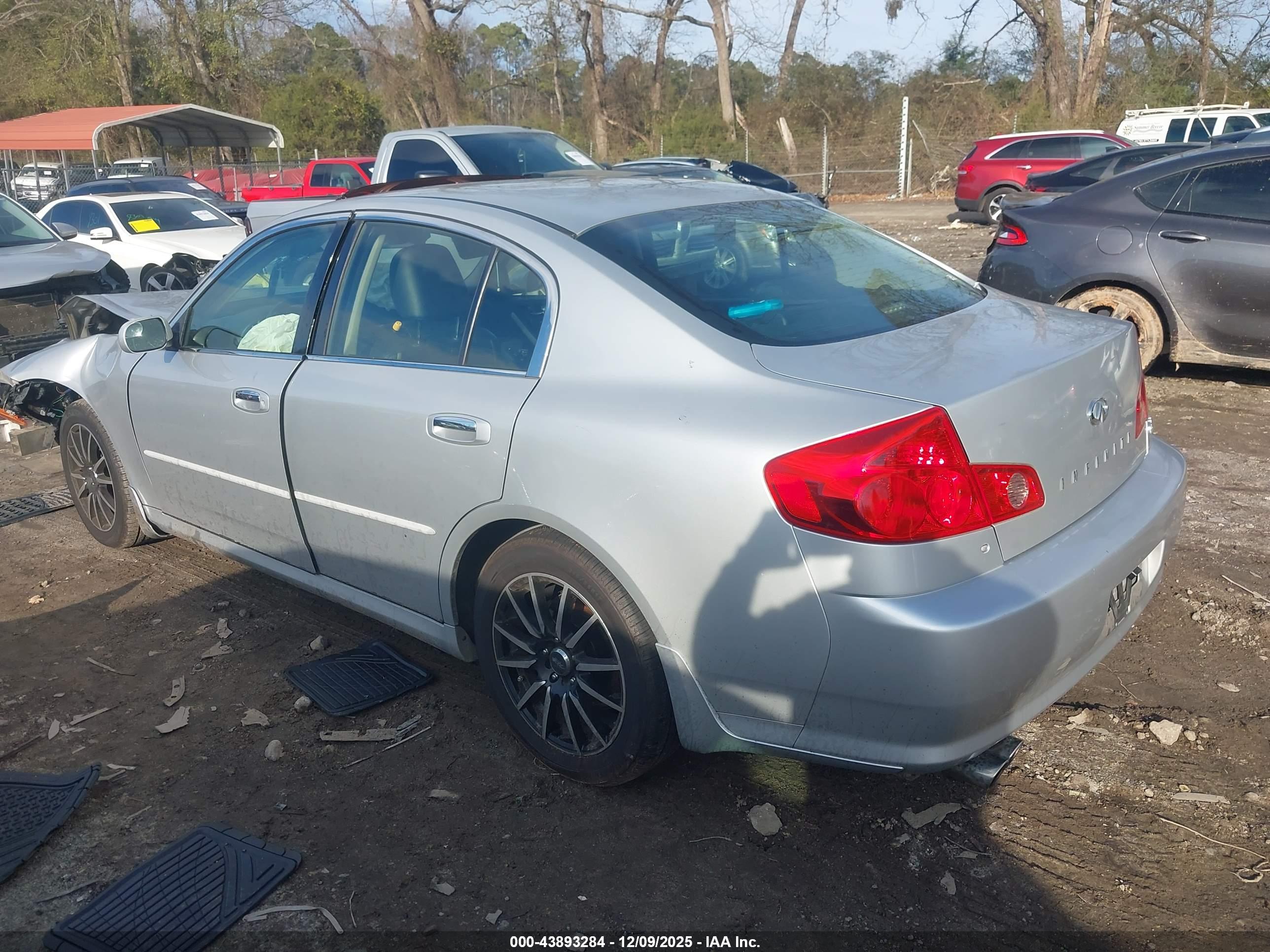 INFINITI G35 image 3