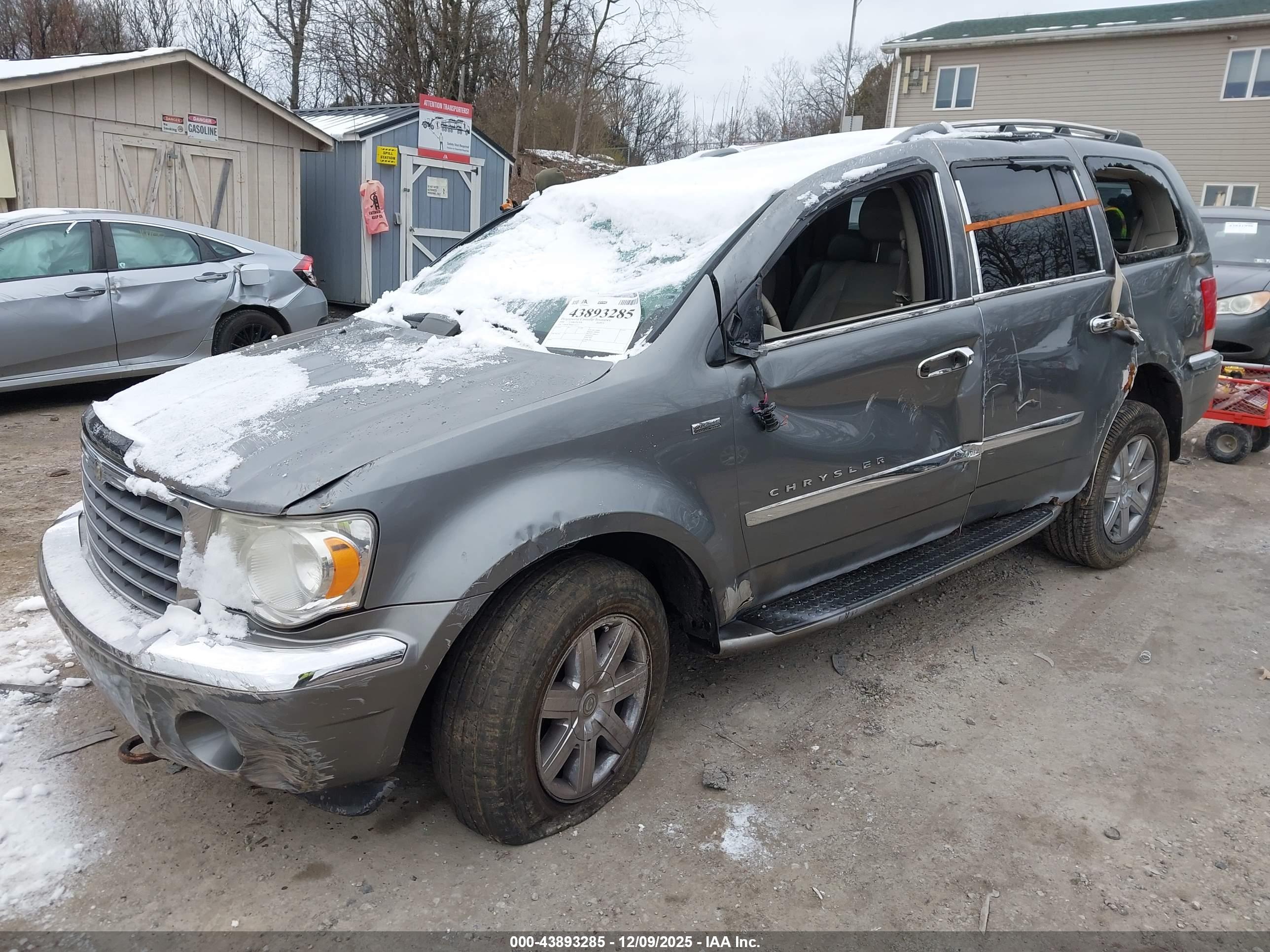 CHRYSLER ASPEN image 2
