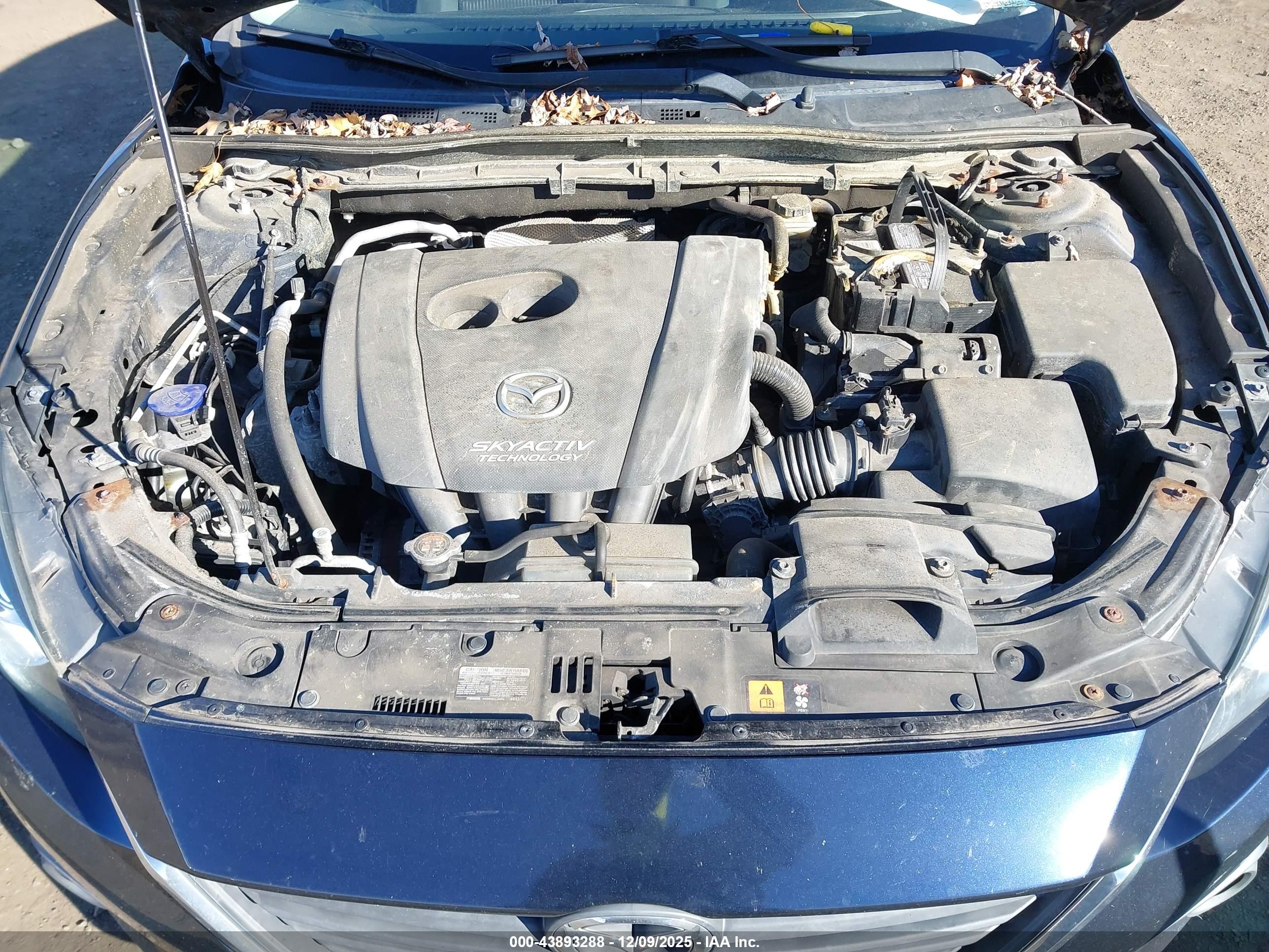 MAZDA MAZDA3 image 10