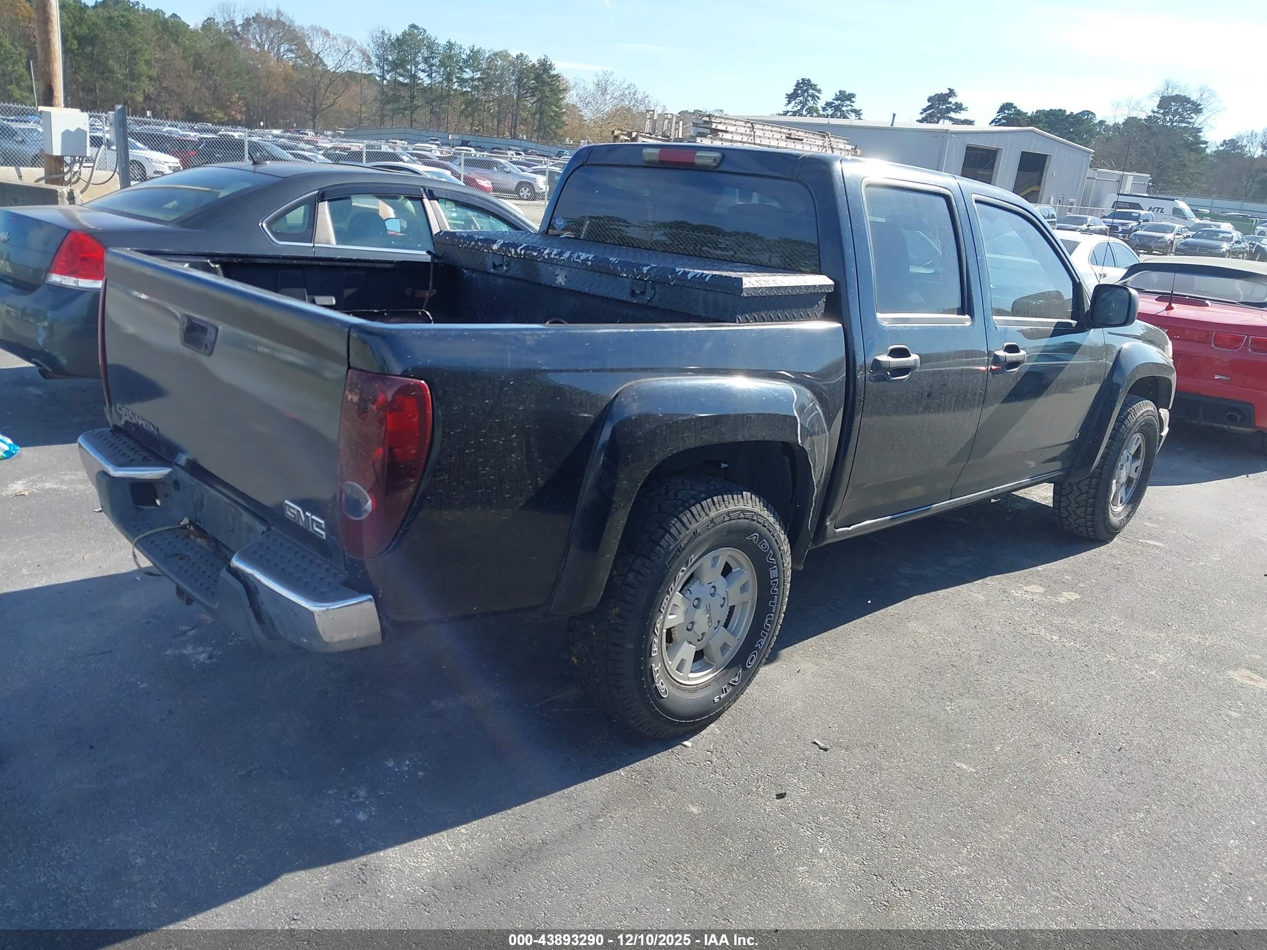 GMC CANYON image 4
