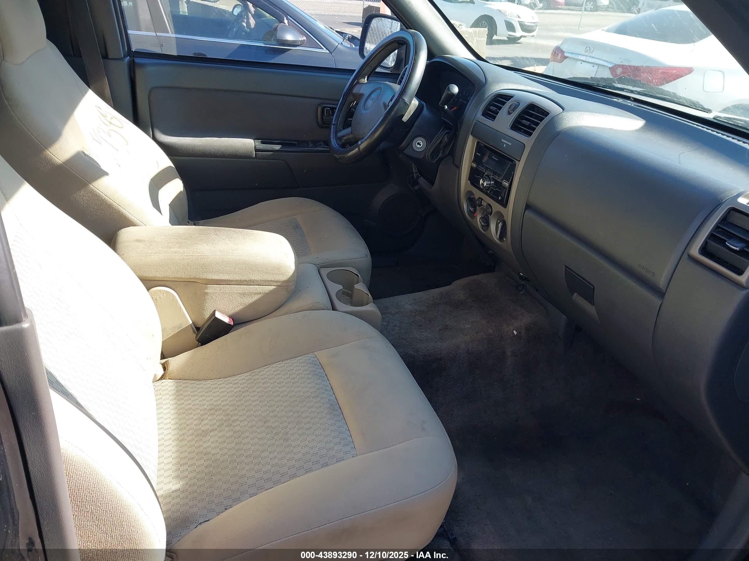 GMC CANYON image 5