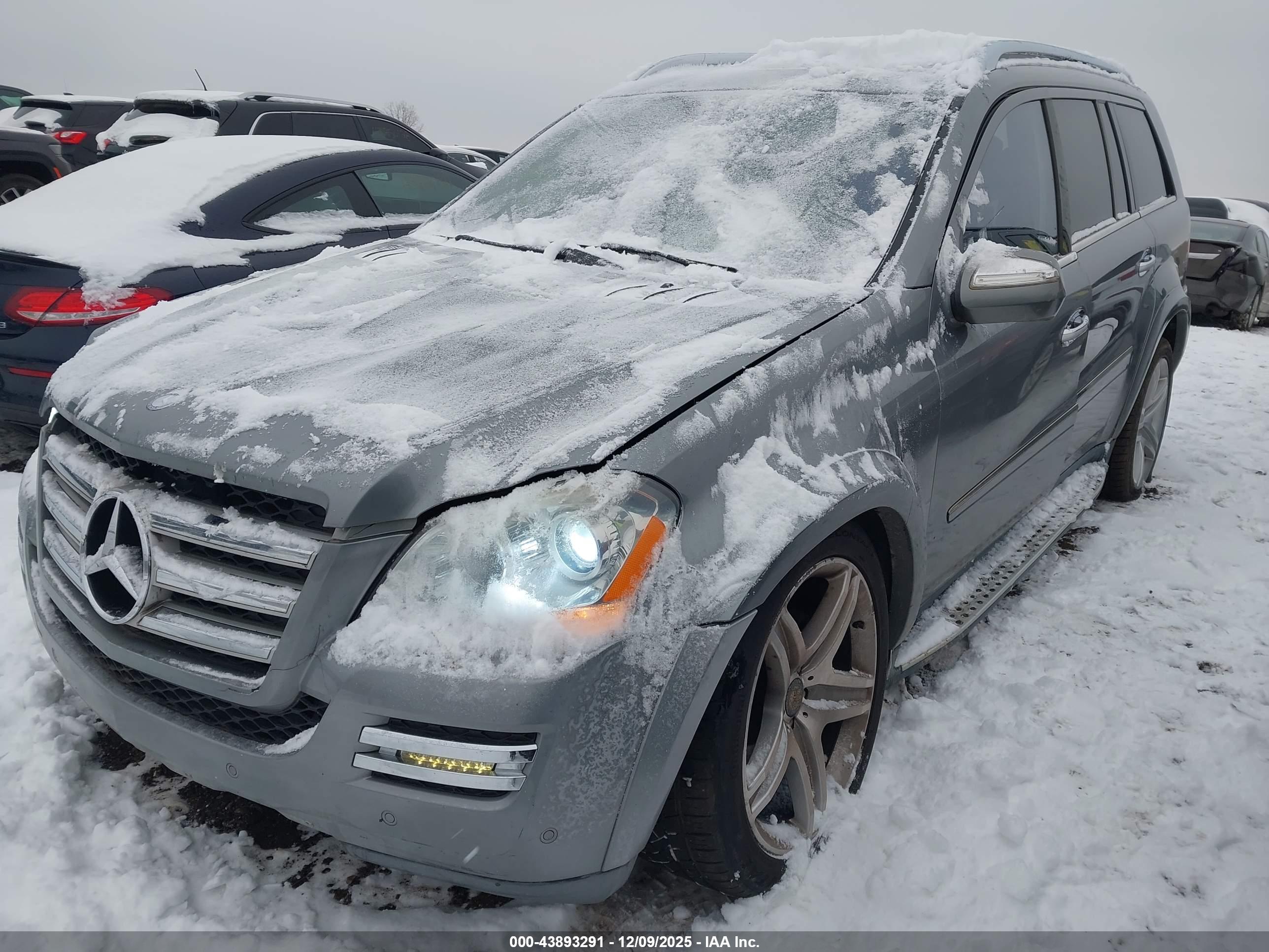 MERCEDES-BENZ GL image 2