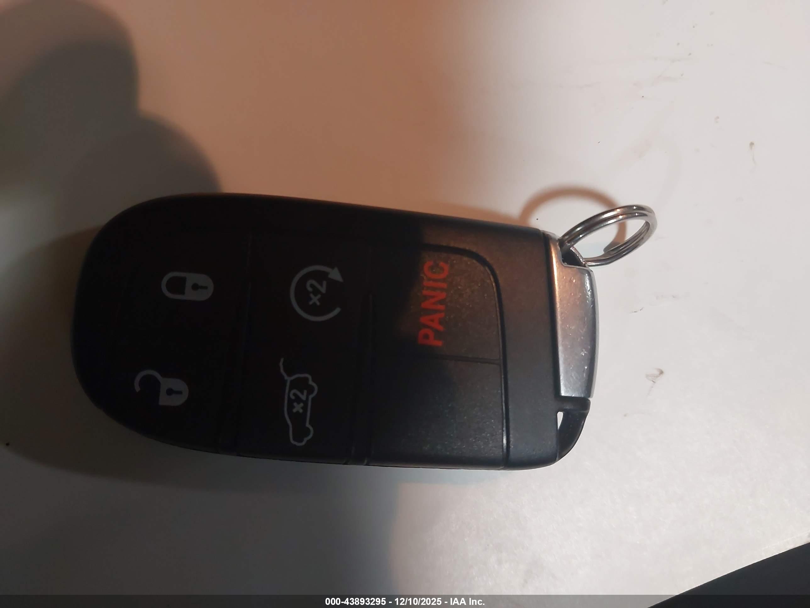 JEEP GRAND image 11