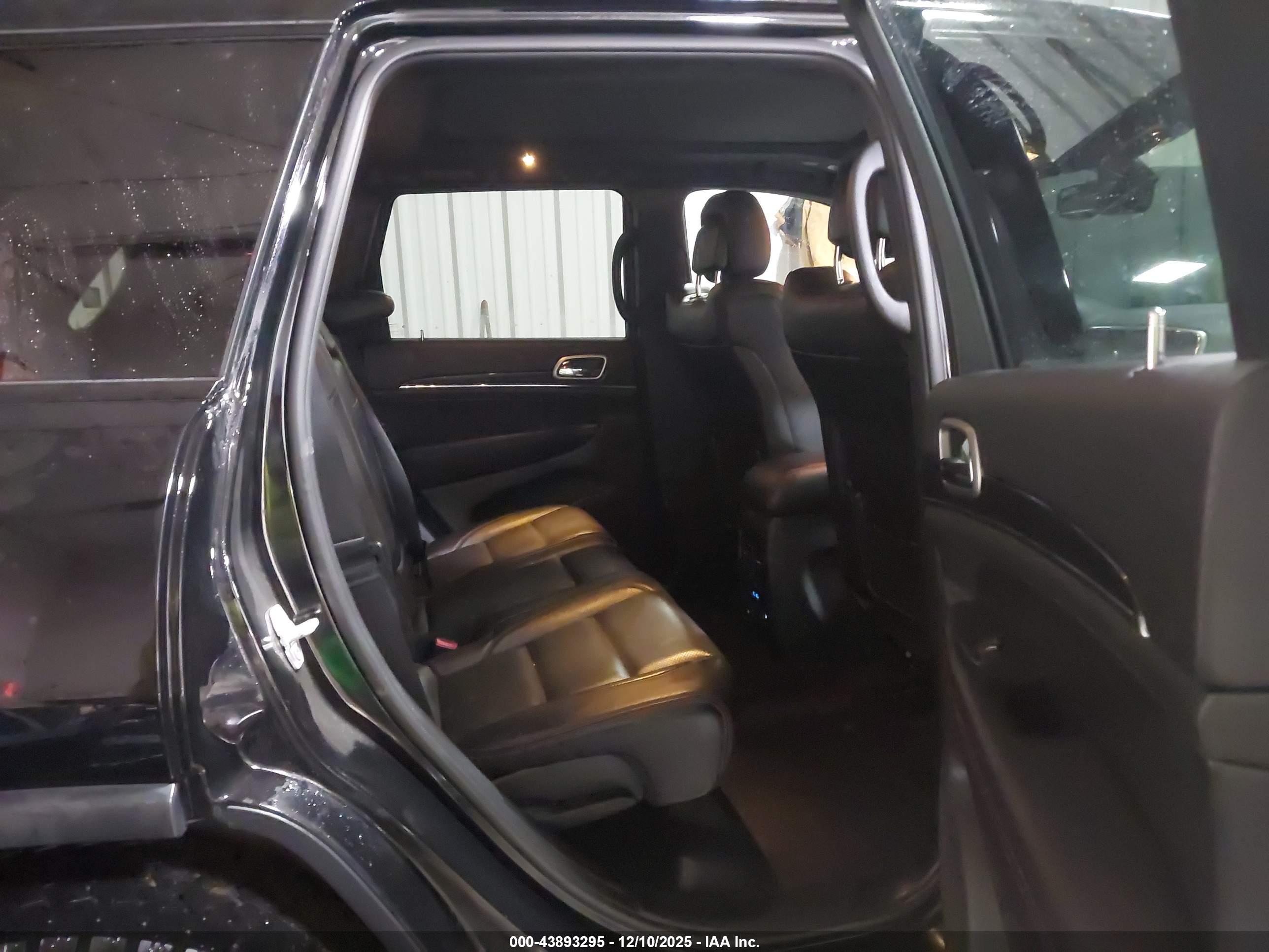 JEEP GRAND image 8