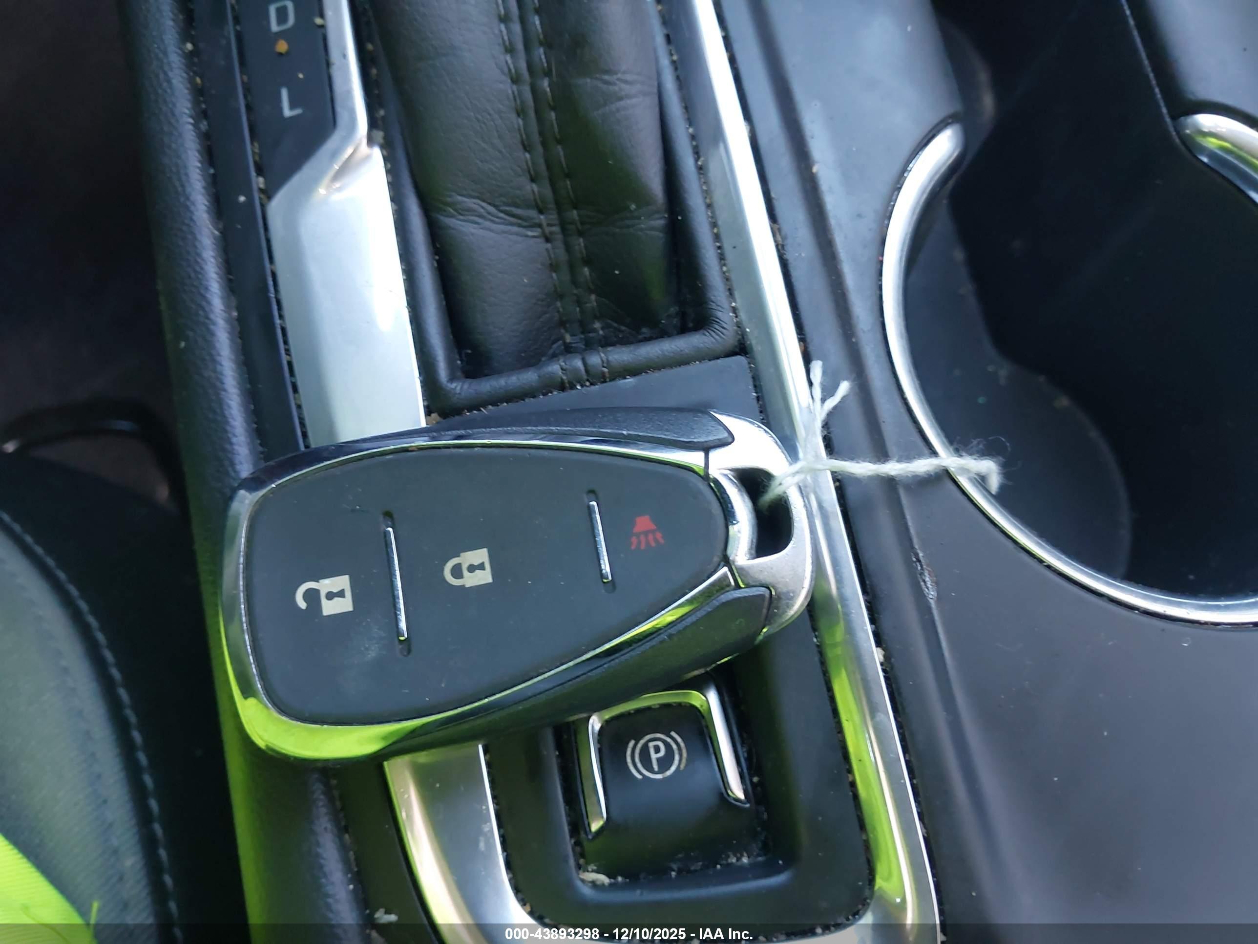 CHEVROLET EQUINOX image 11