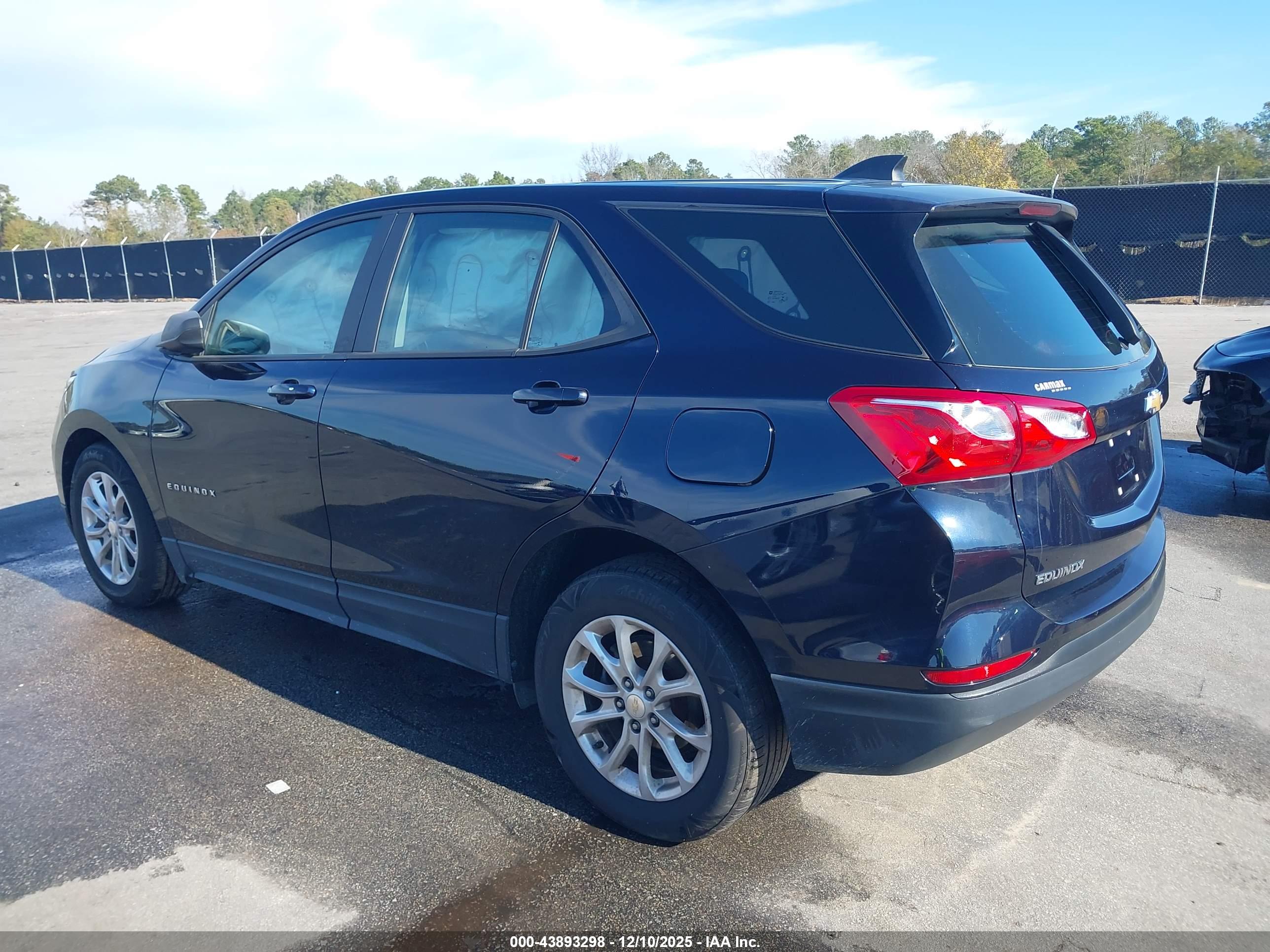CHEVROLET EQUINOX image 3