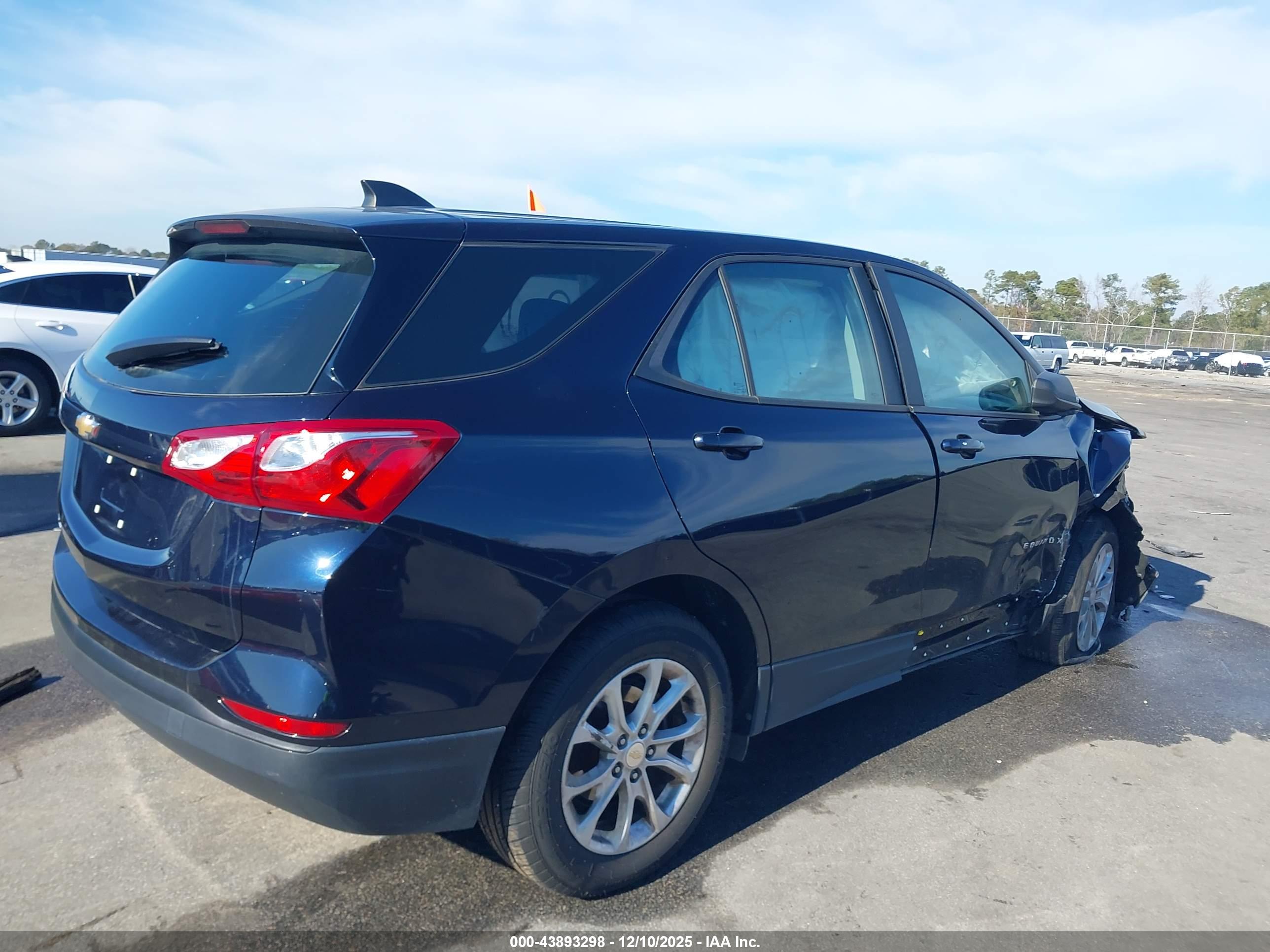 CHEVROLET EQUINOX image 4