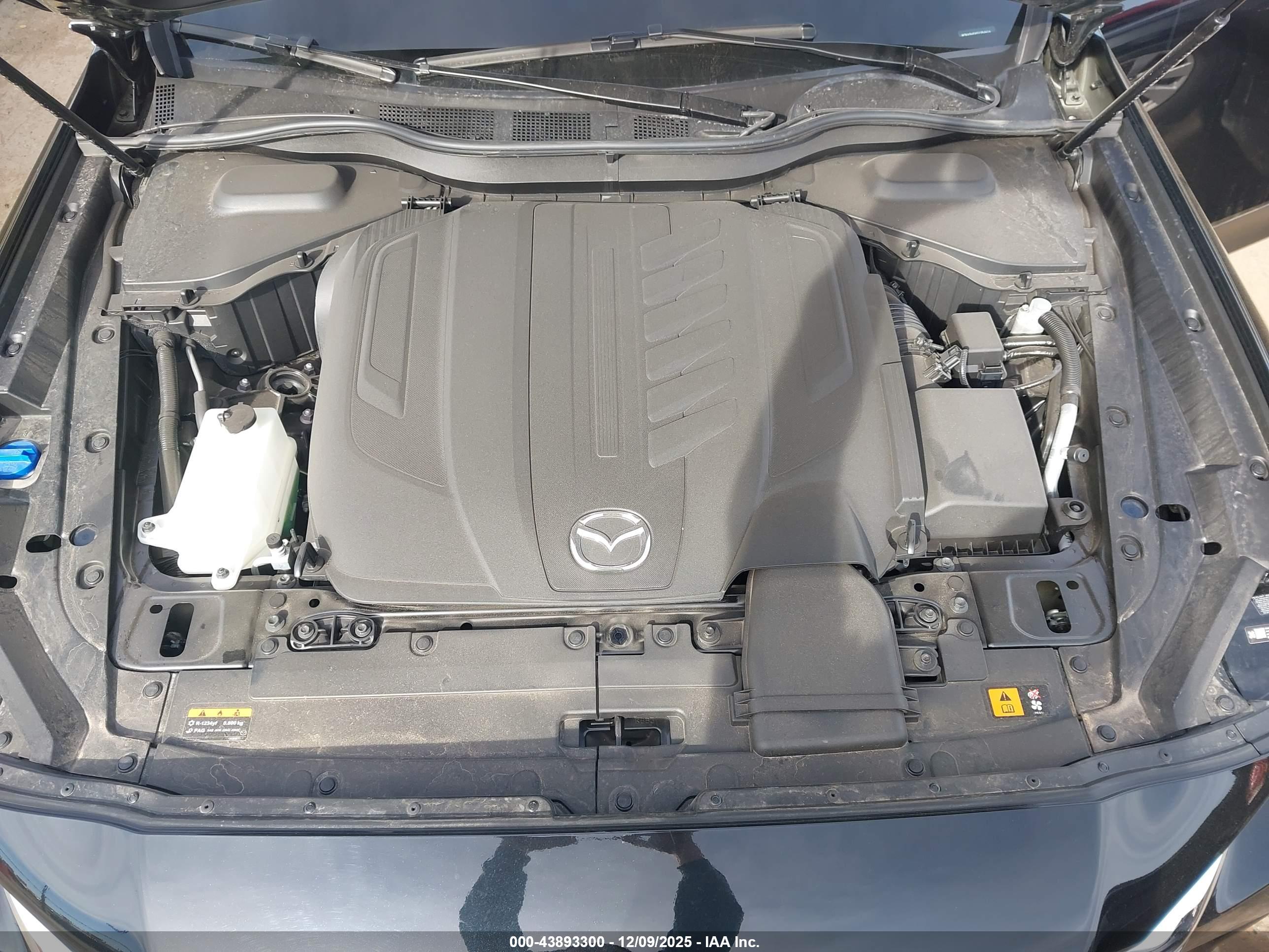 MAZDA CX-90 image 10