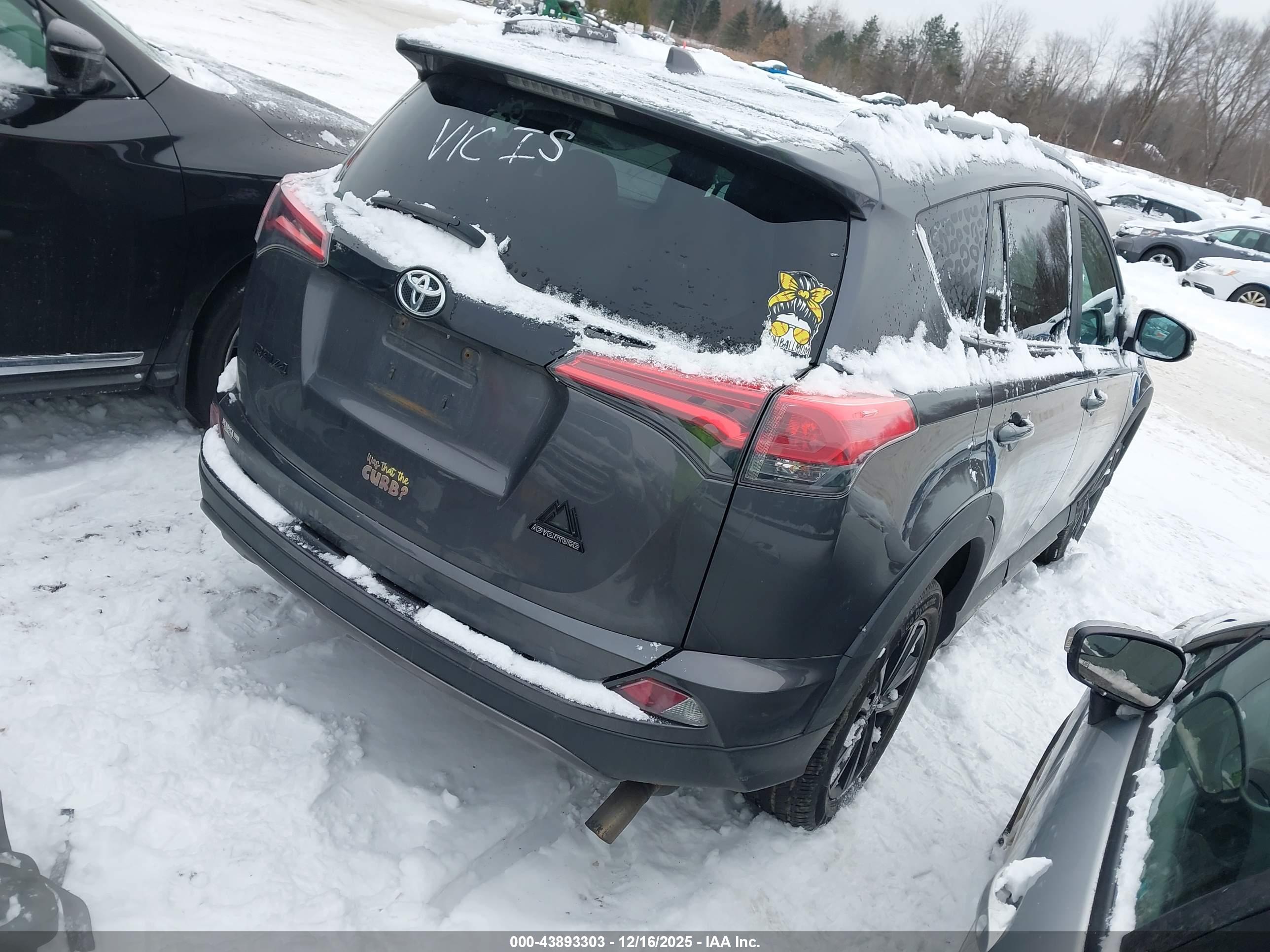 TOYOTA RAV4 image 4
