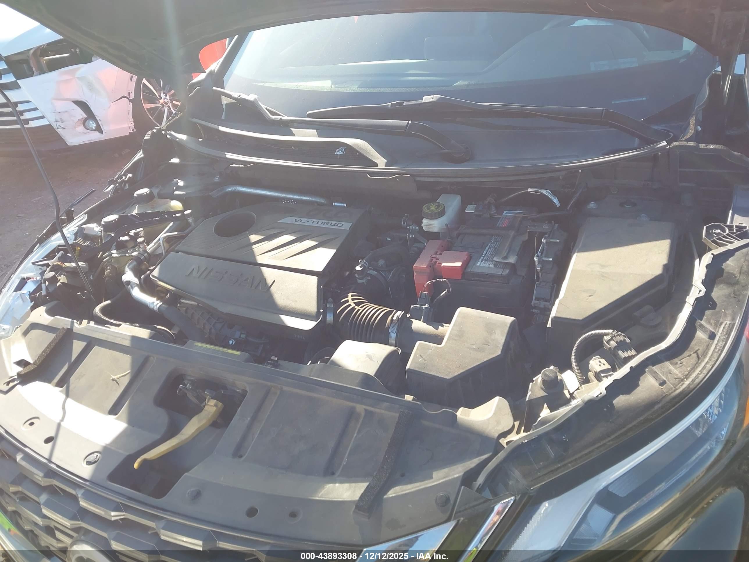 NISSAN ROGUE image 10