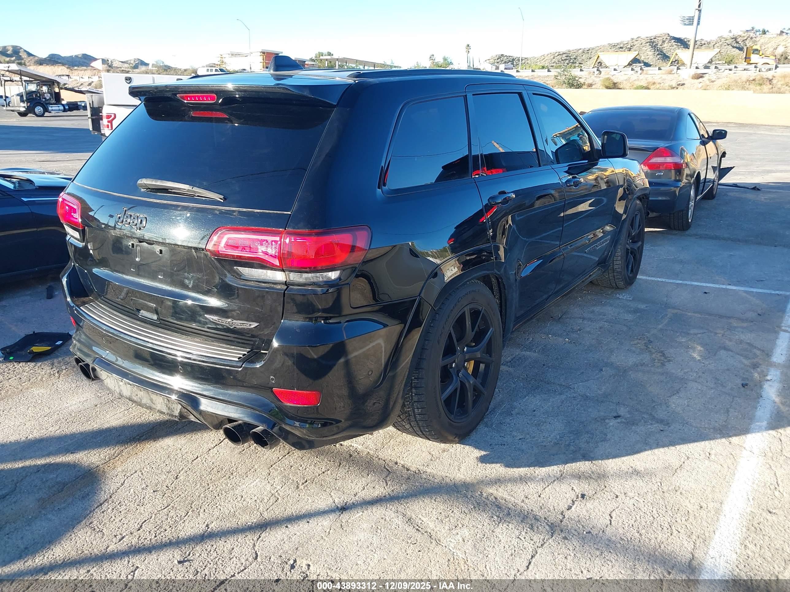 JEEP GRAND image 4
