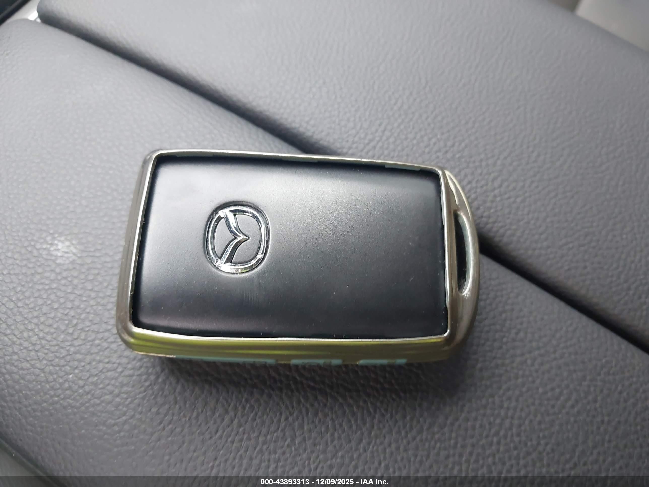 MAZDA CX-50 image 11