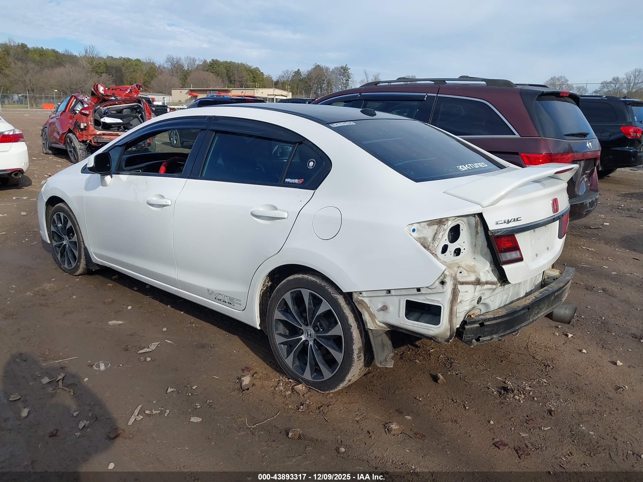 HONDA CIVIC image 3