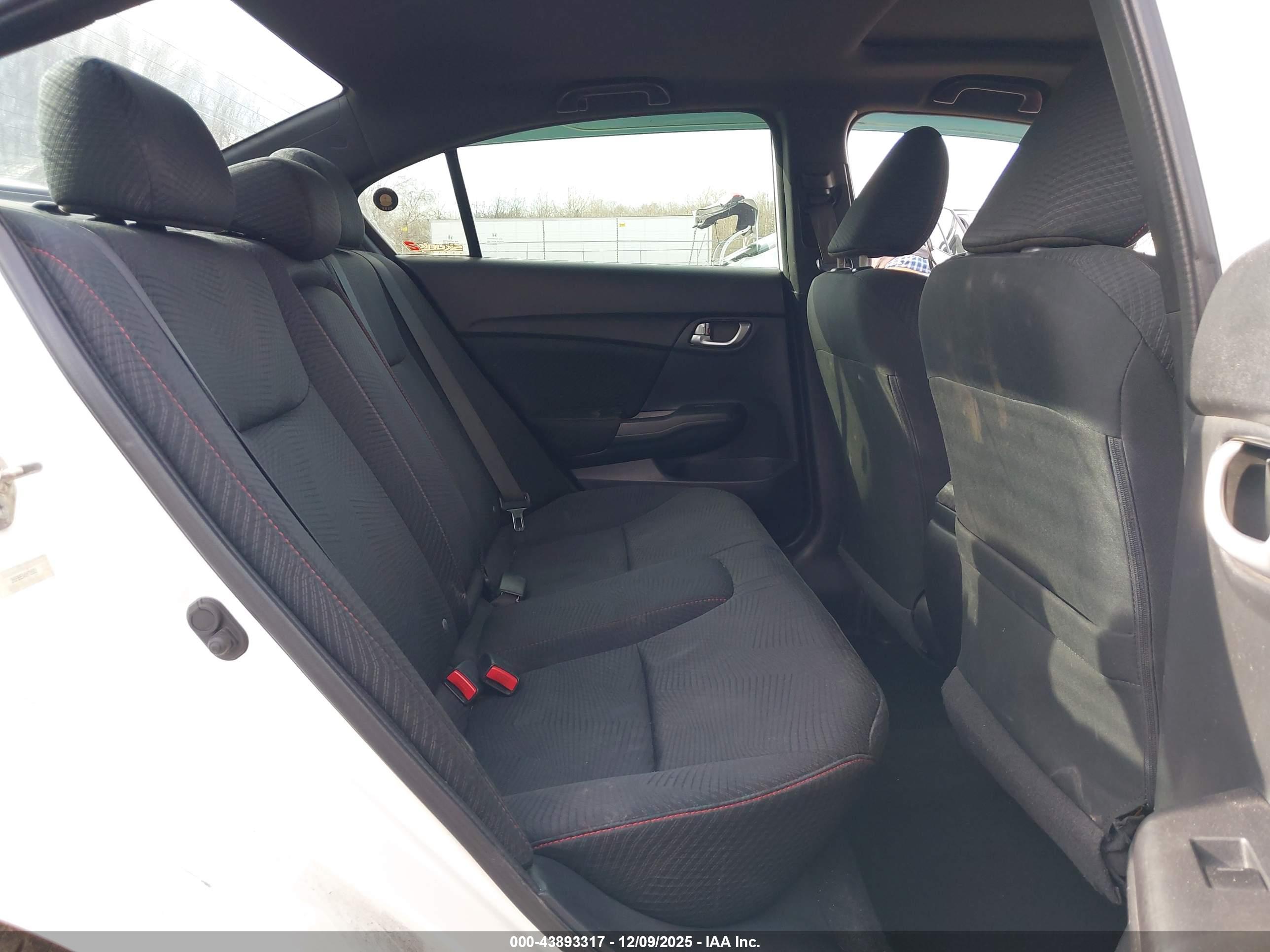 HONDA CIVIC image 8