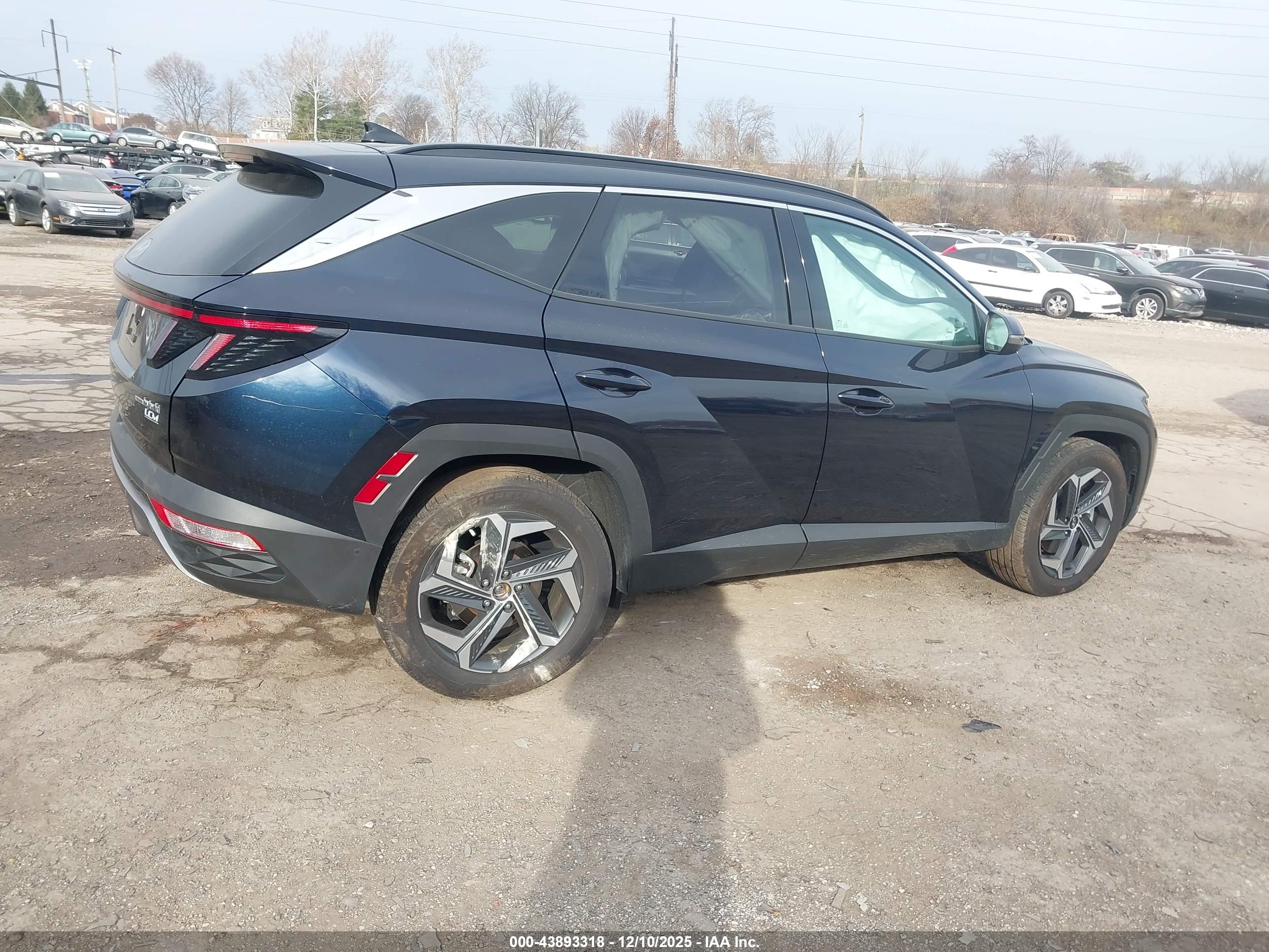 HYUNDAI TUCSON image 4