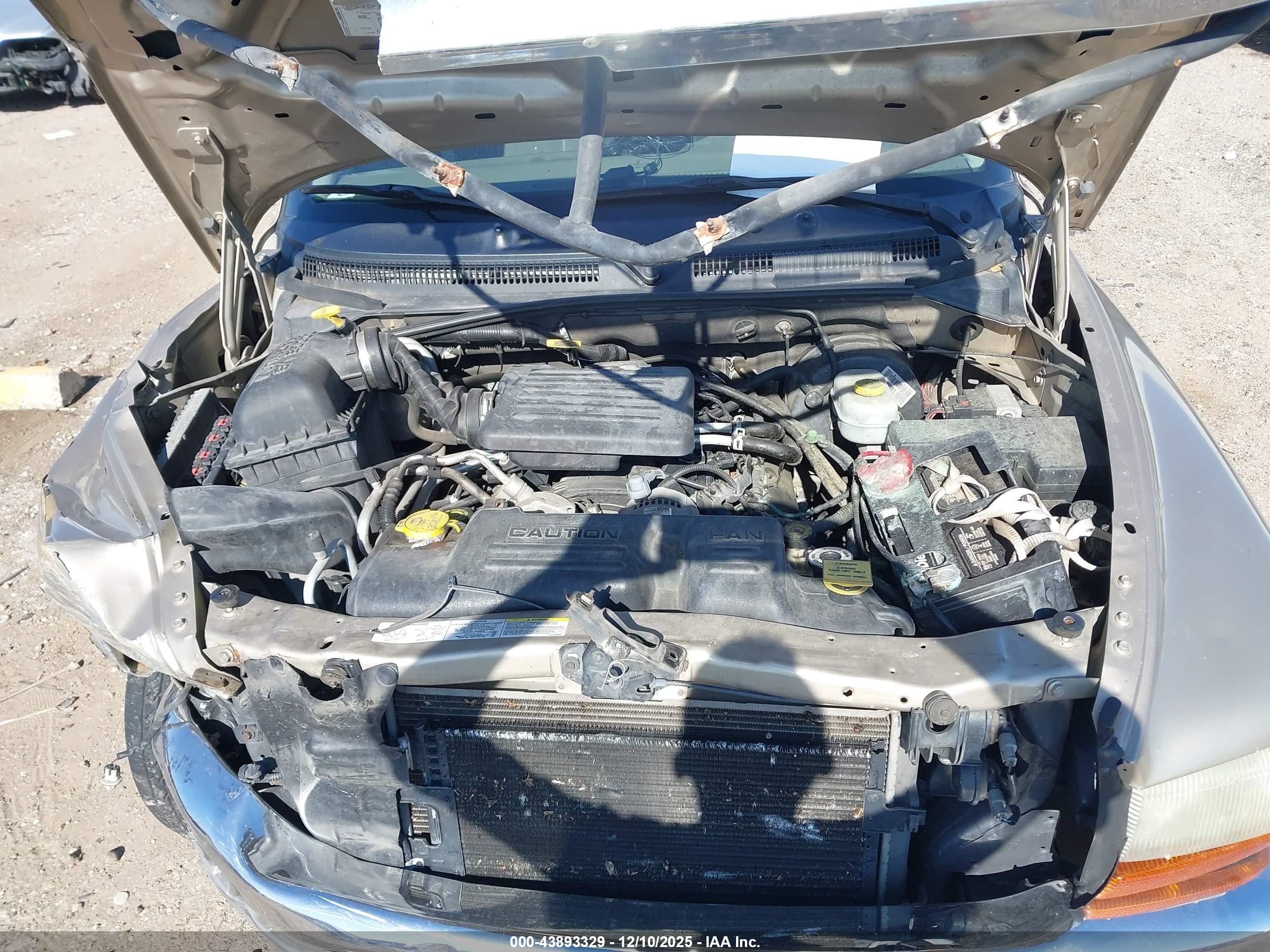 DODGE DAKOTA image 10