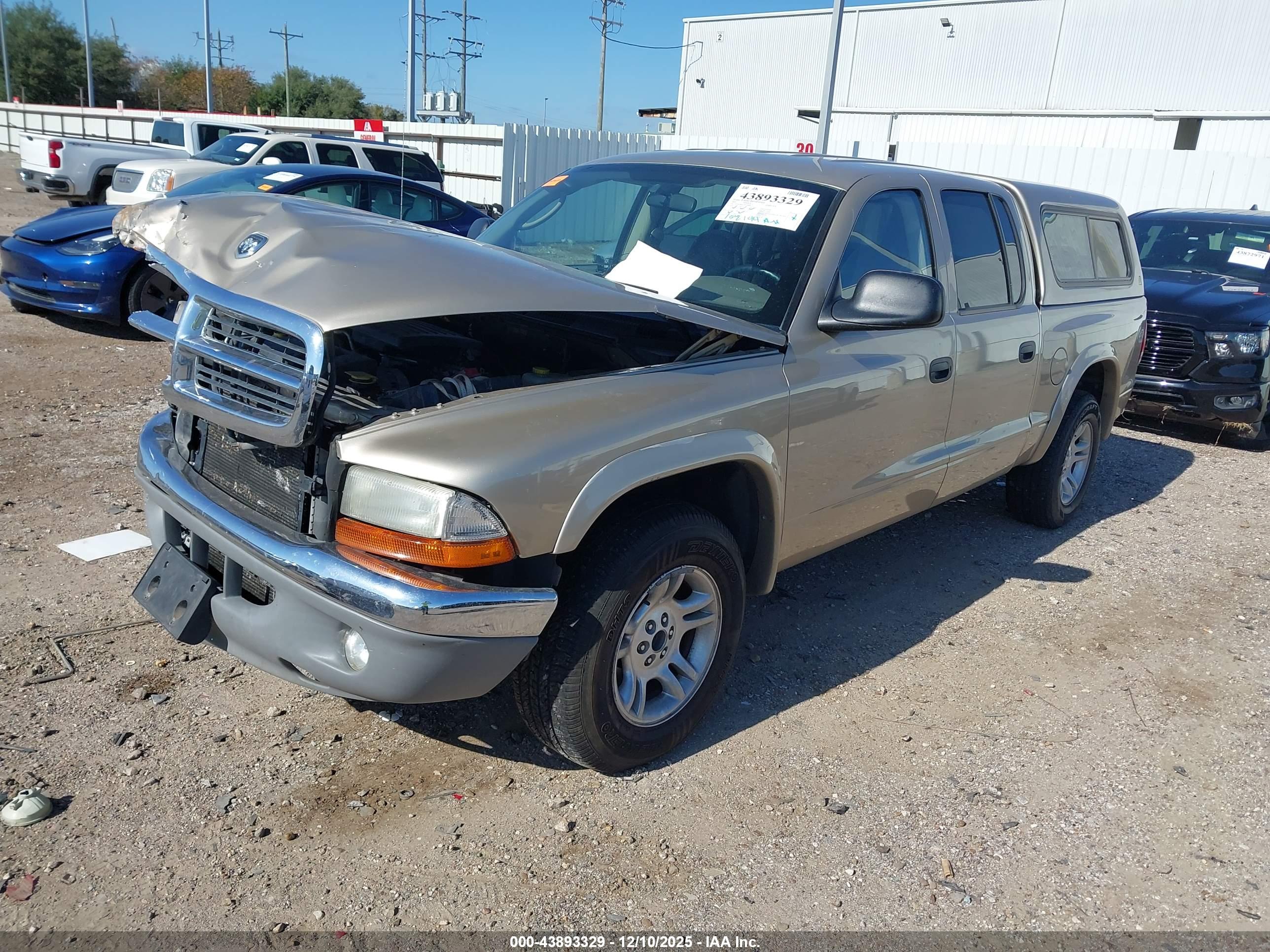 DODGE DAKOTA image 2