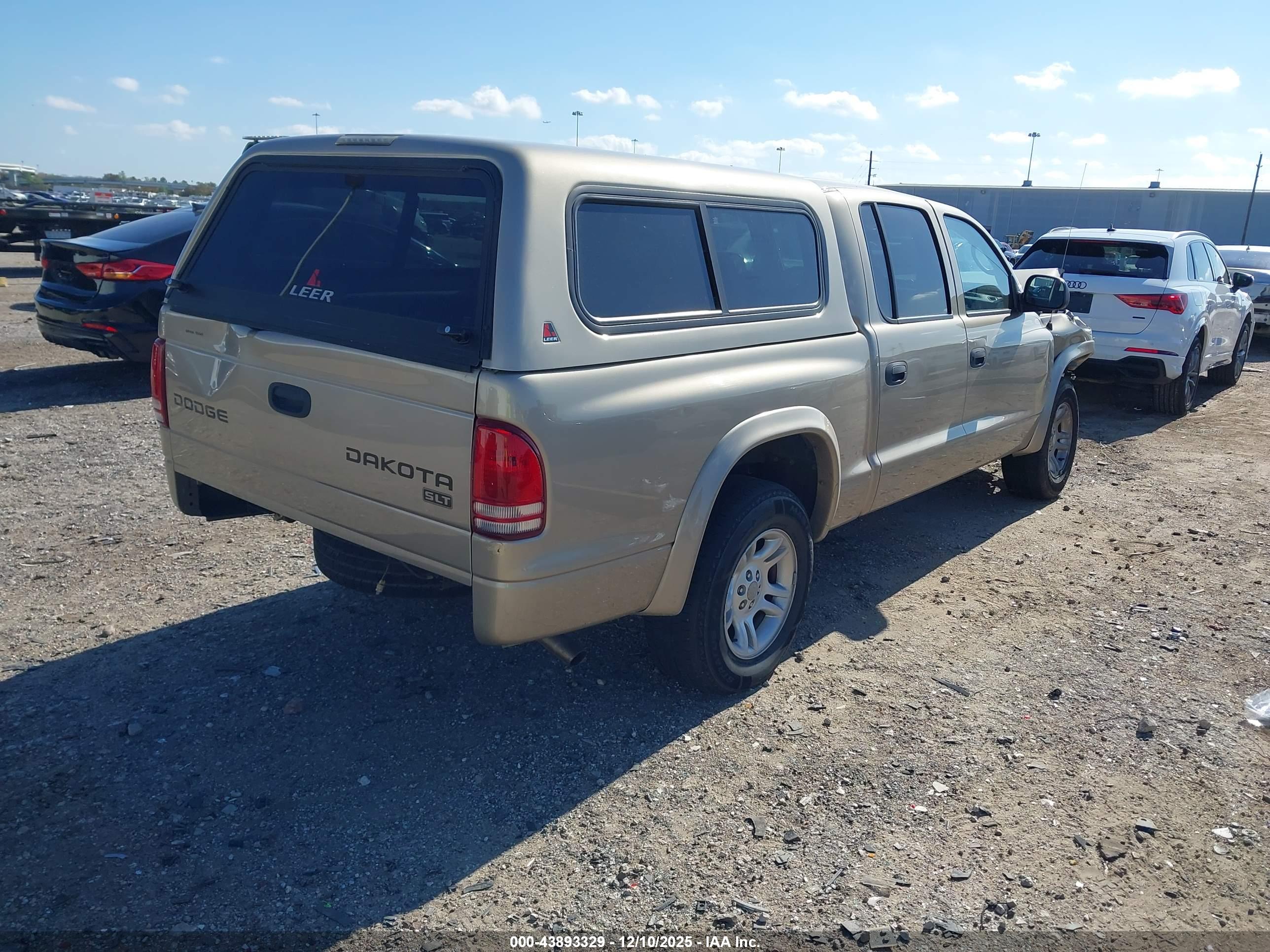 DODGE DAKOTA image 4