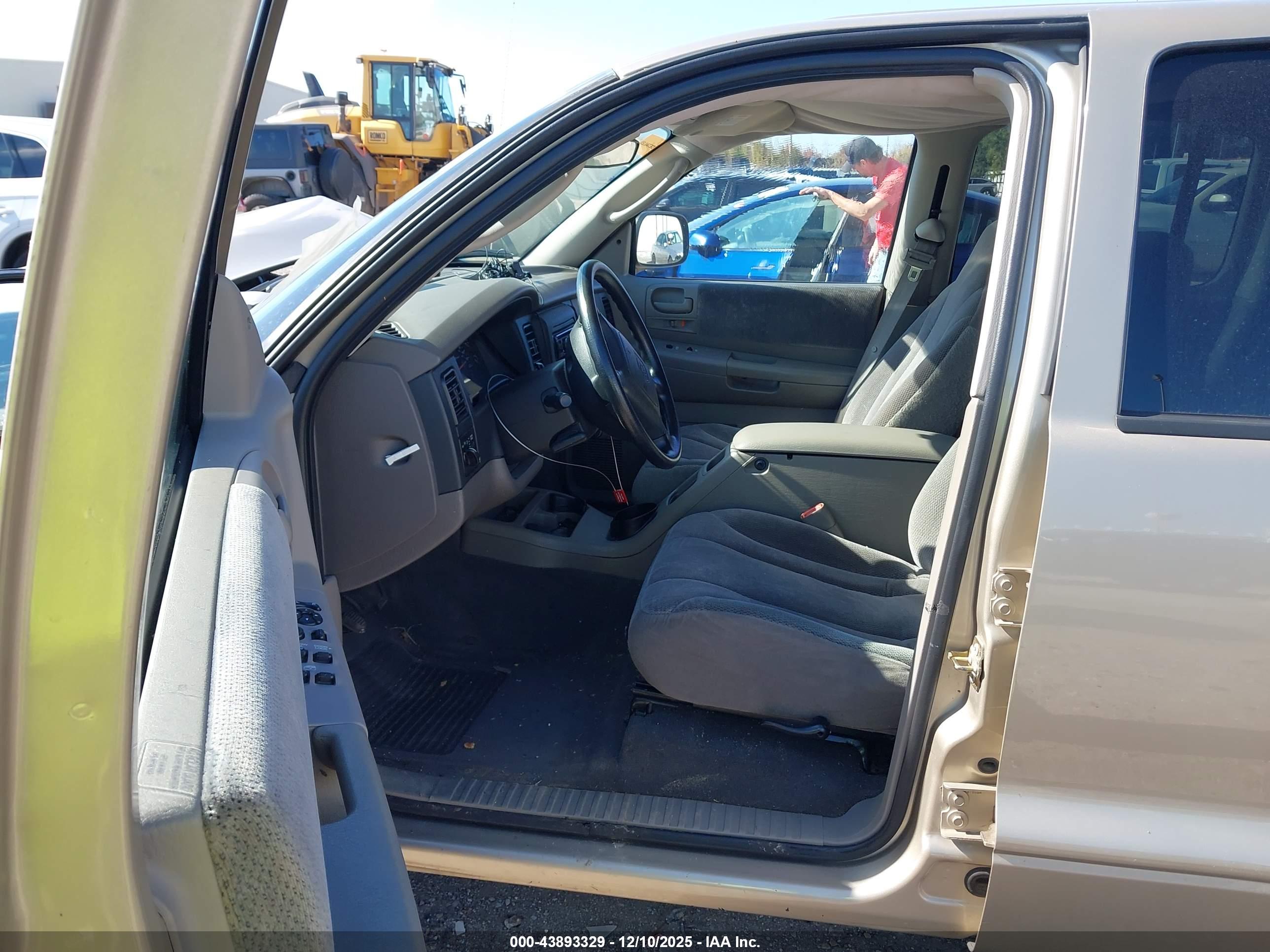 DODGE DAKOTA image 5