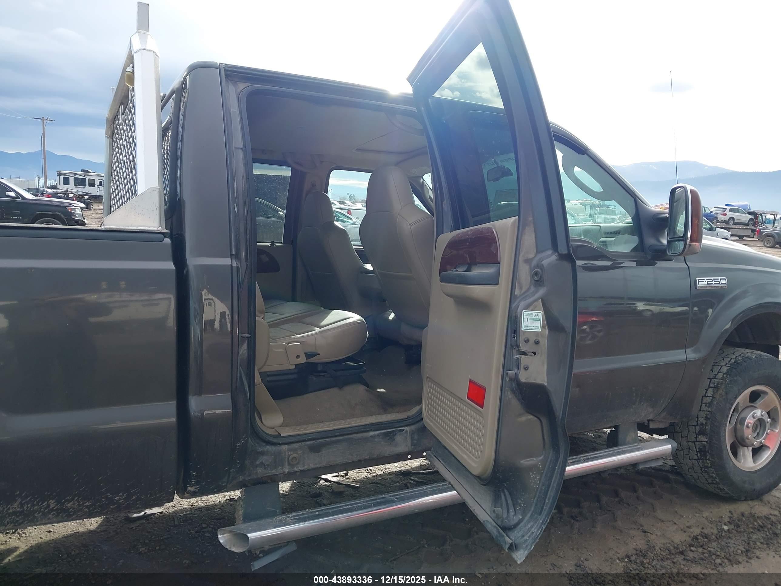 FORD F-250 image 8