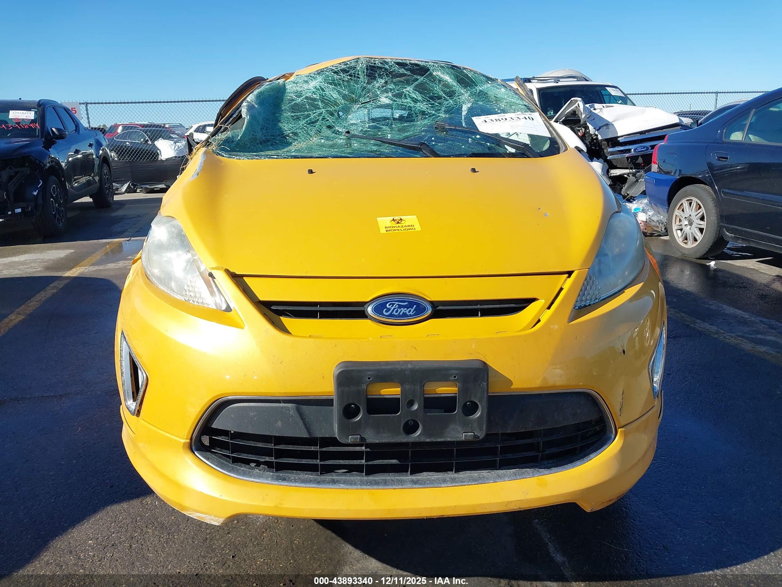 FORD FIESTA image 6