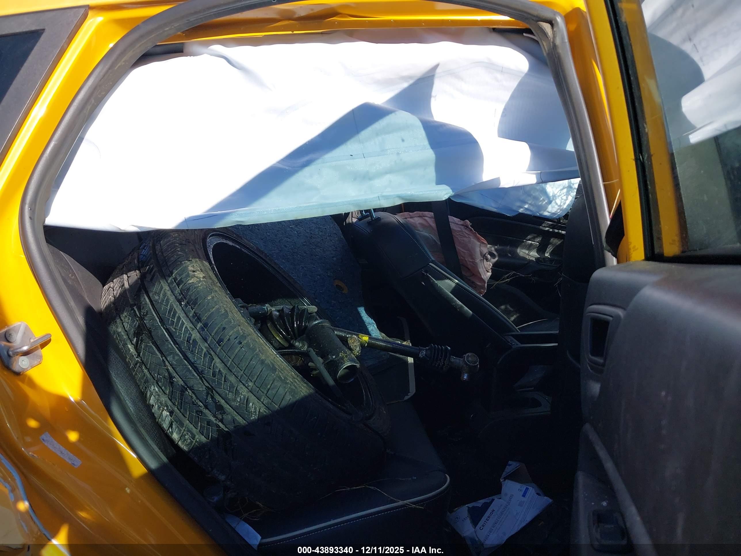 FORD FIESTA image 8