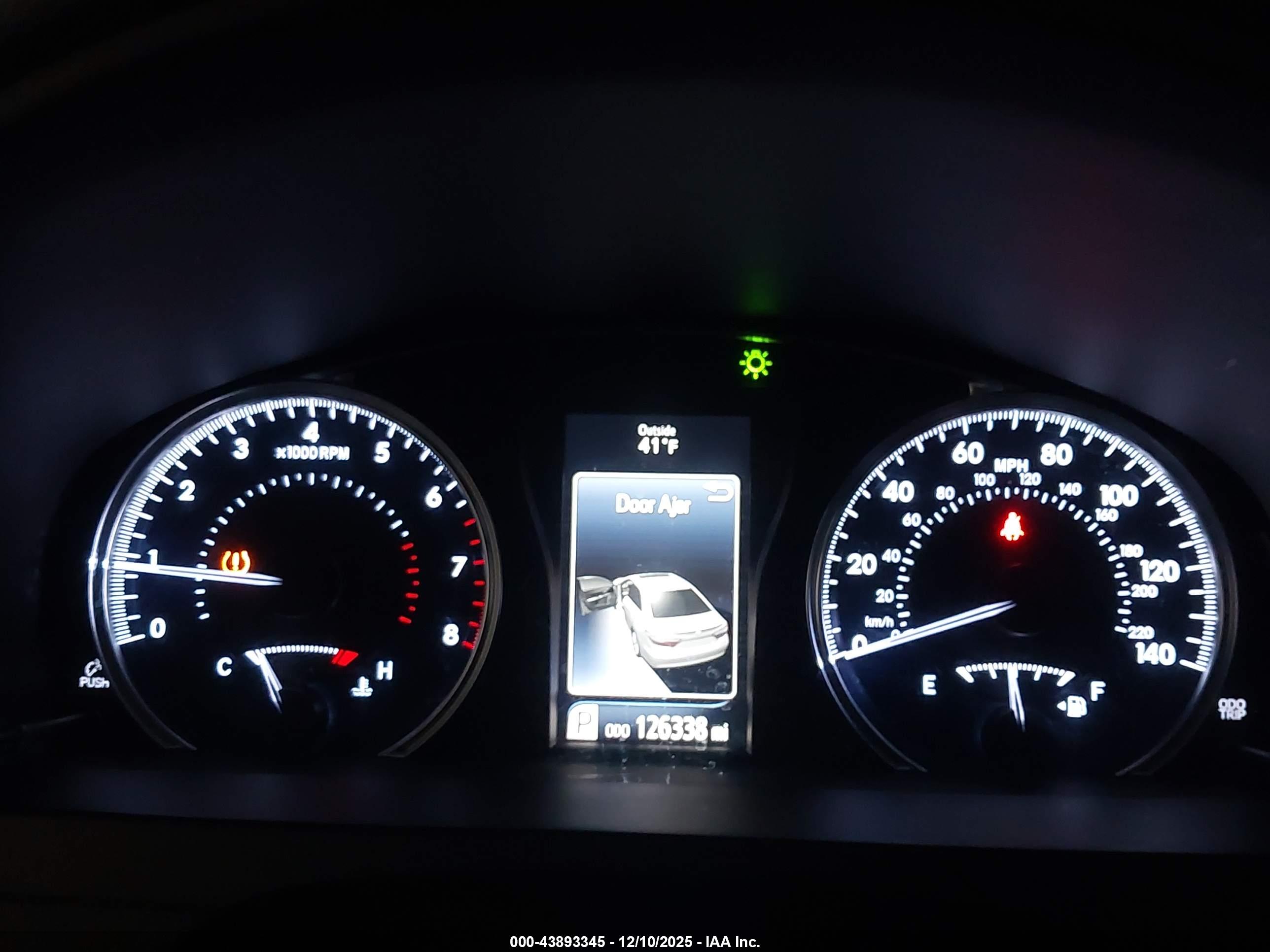 TOYOTA CAMRY image 7