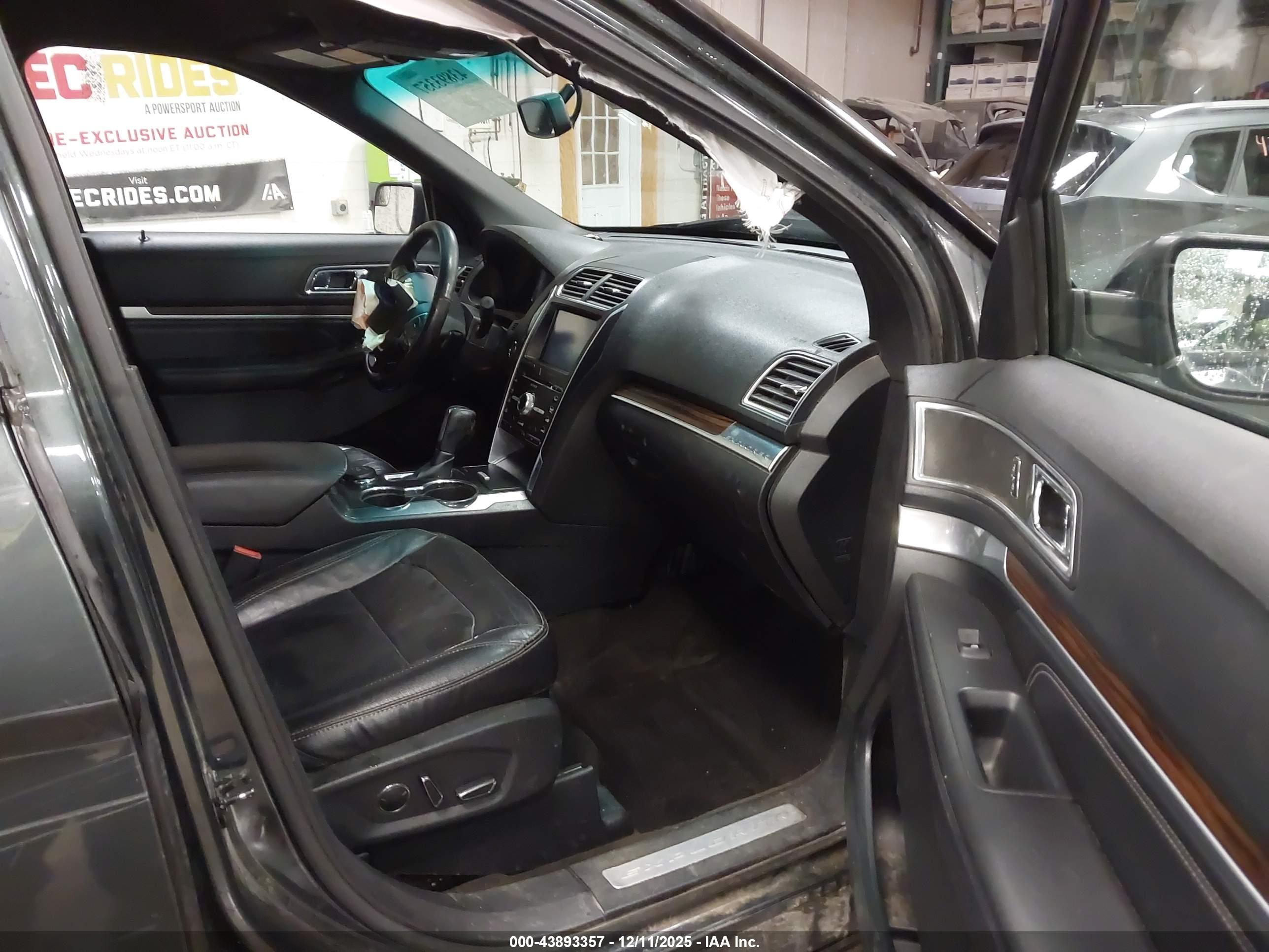 FORD EXPLORER image 5