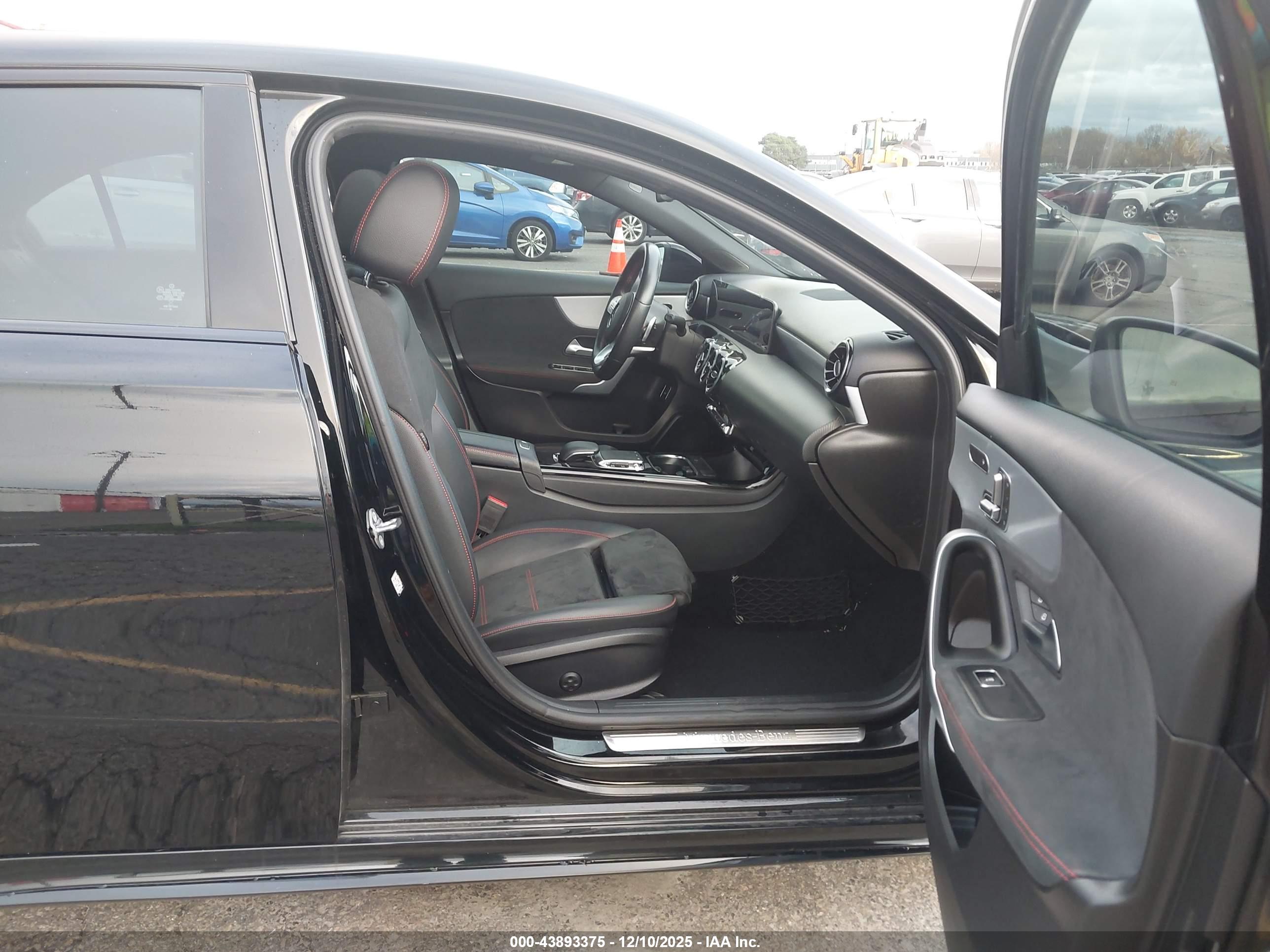 MERCEDES-BENZ A image 5