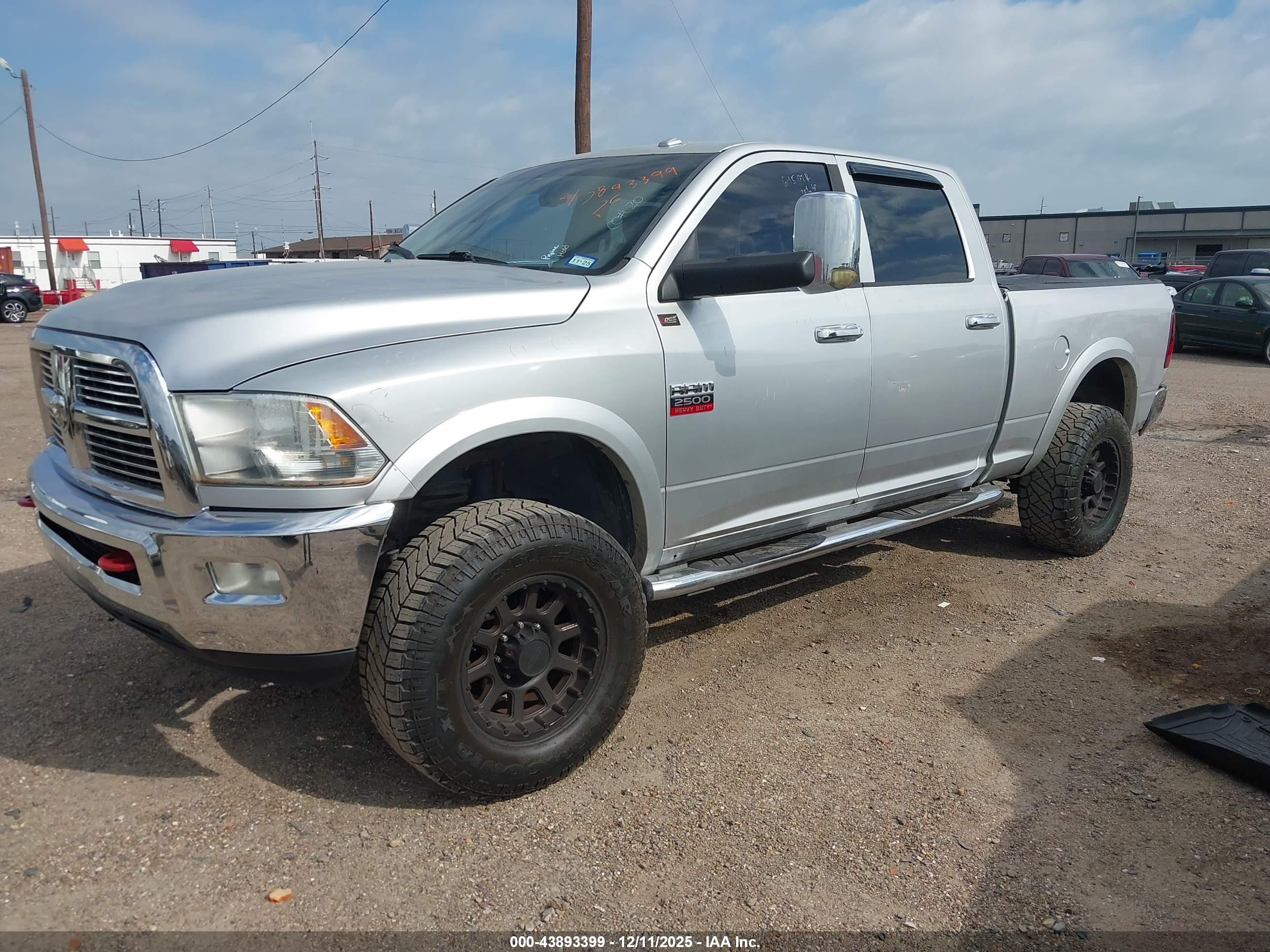 DODGE RAM image 2