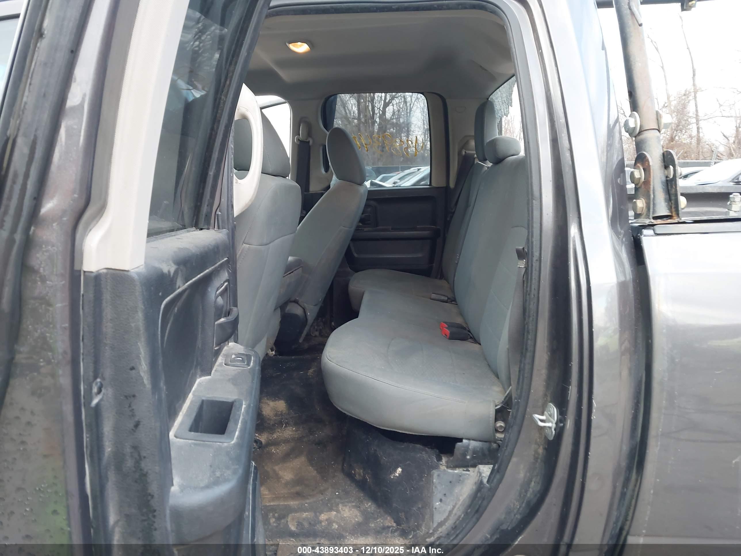 RAM 1500 image 8