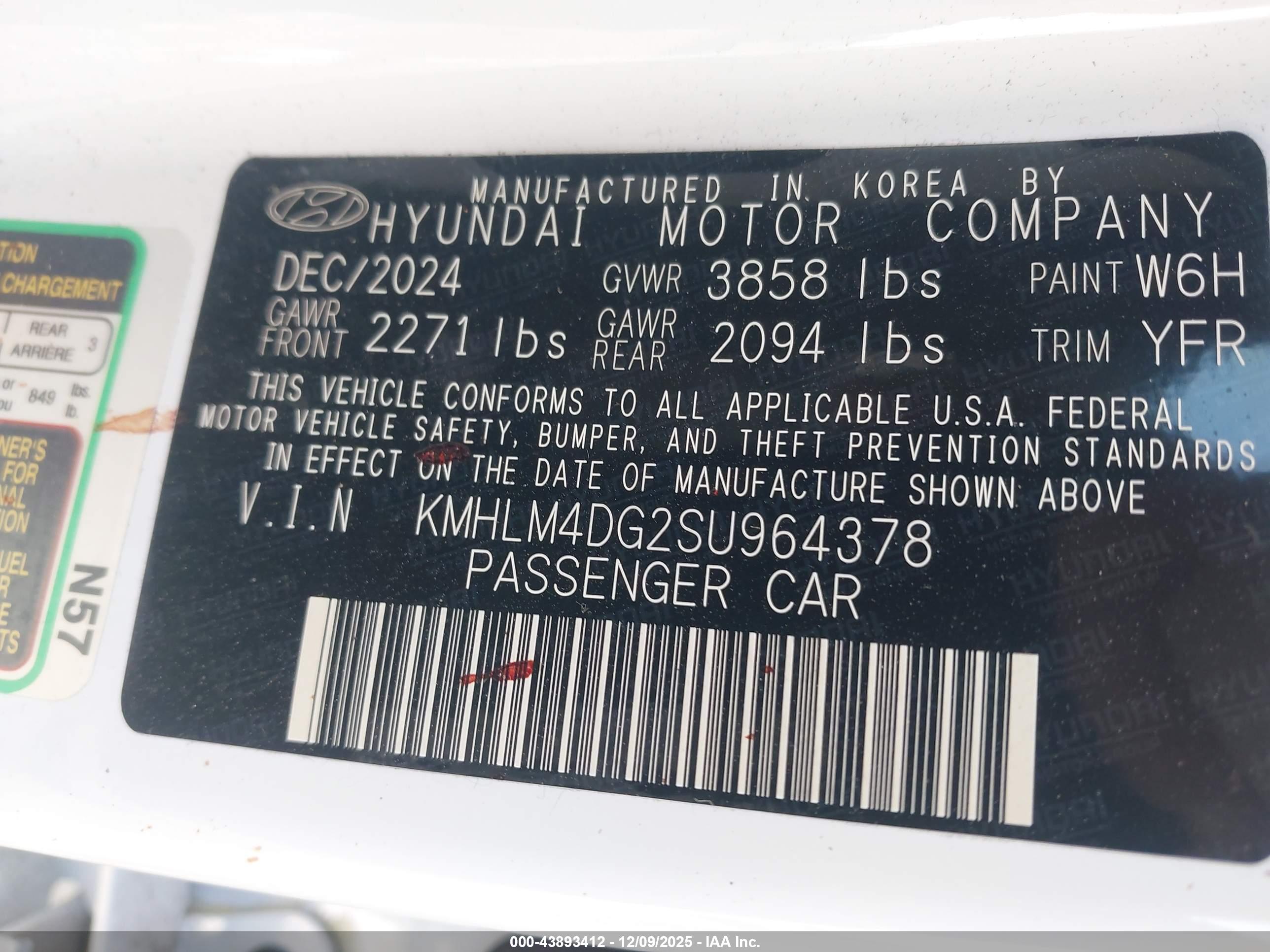 HYUNDAI ELANTRA image 9