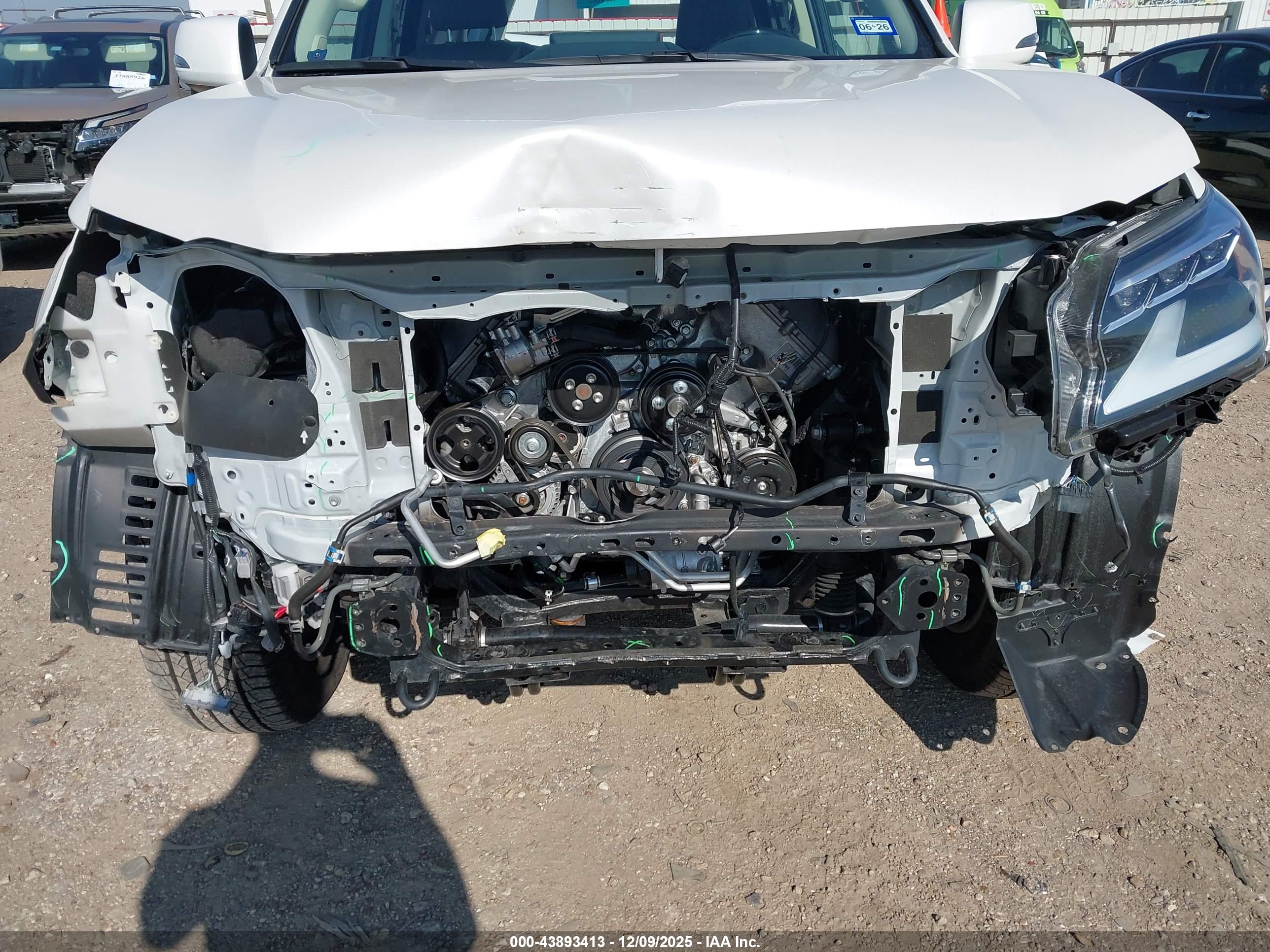 LEXUS GX image 6