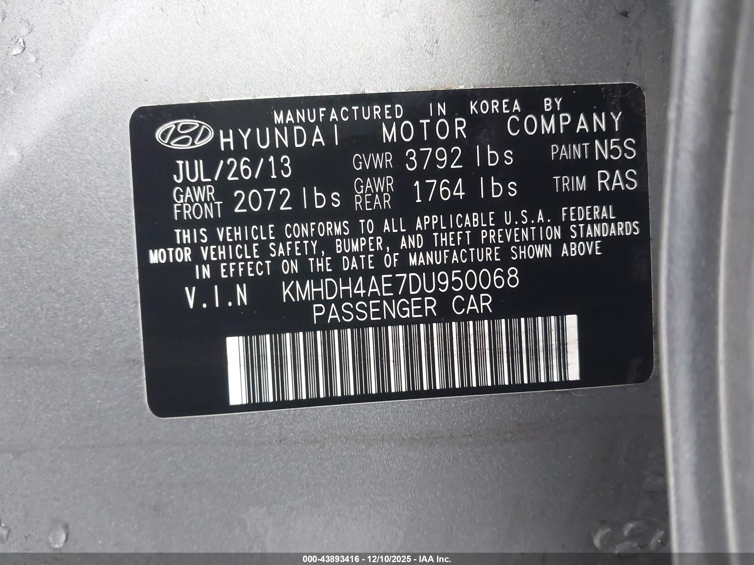 HYUNDAI ELANTRA image 9