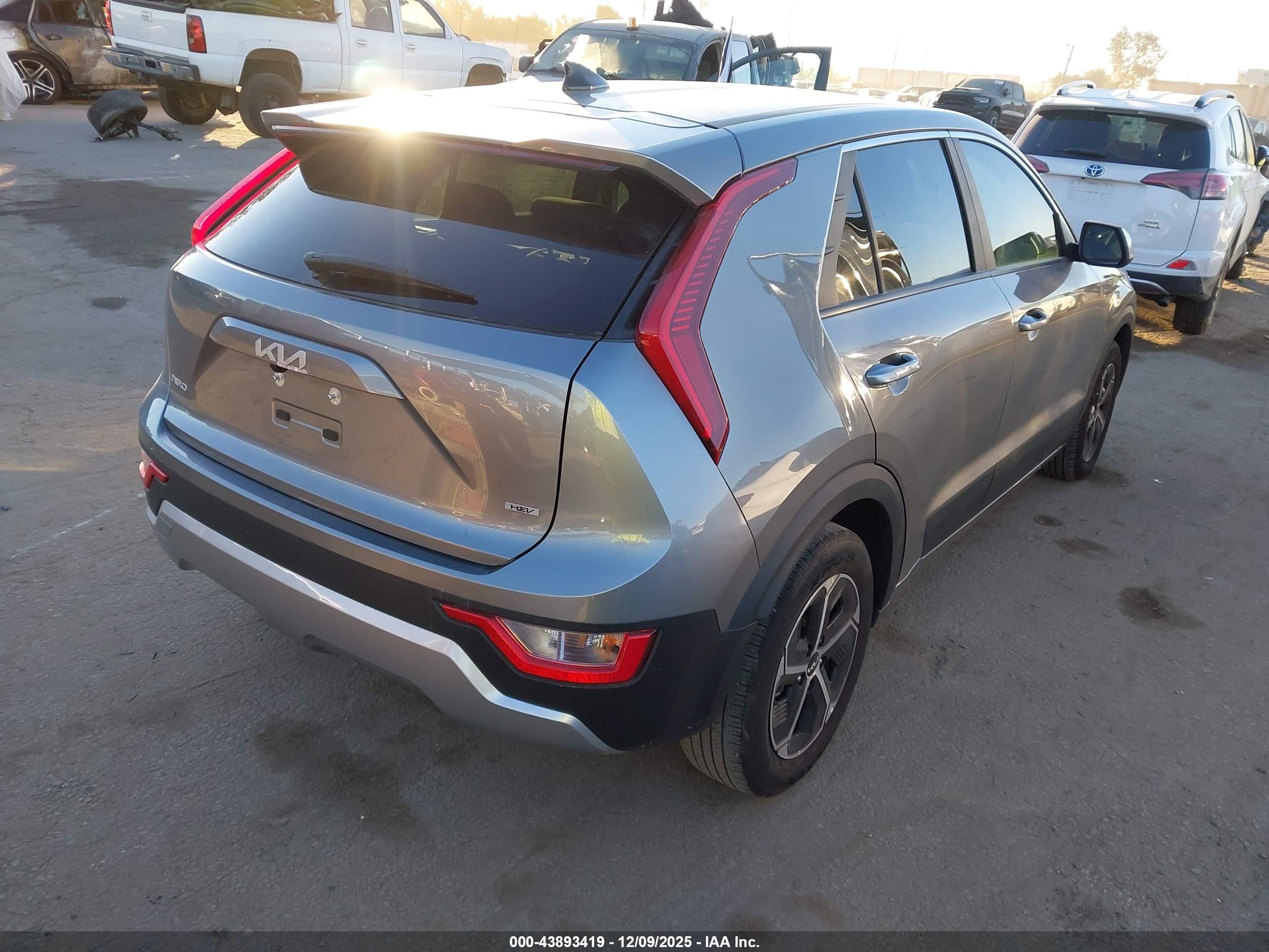 KIA NIRO image 4