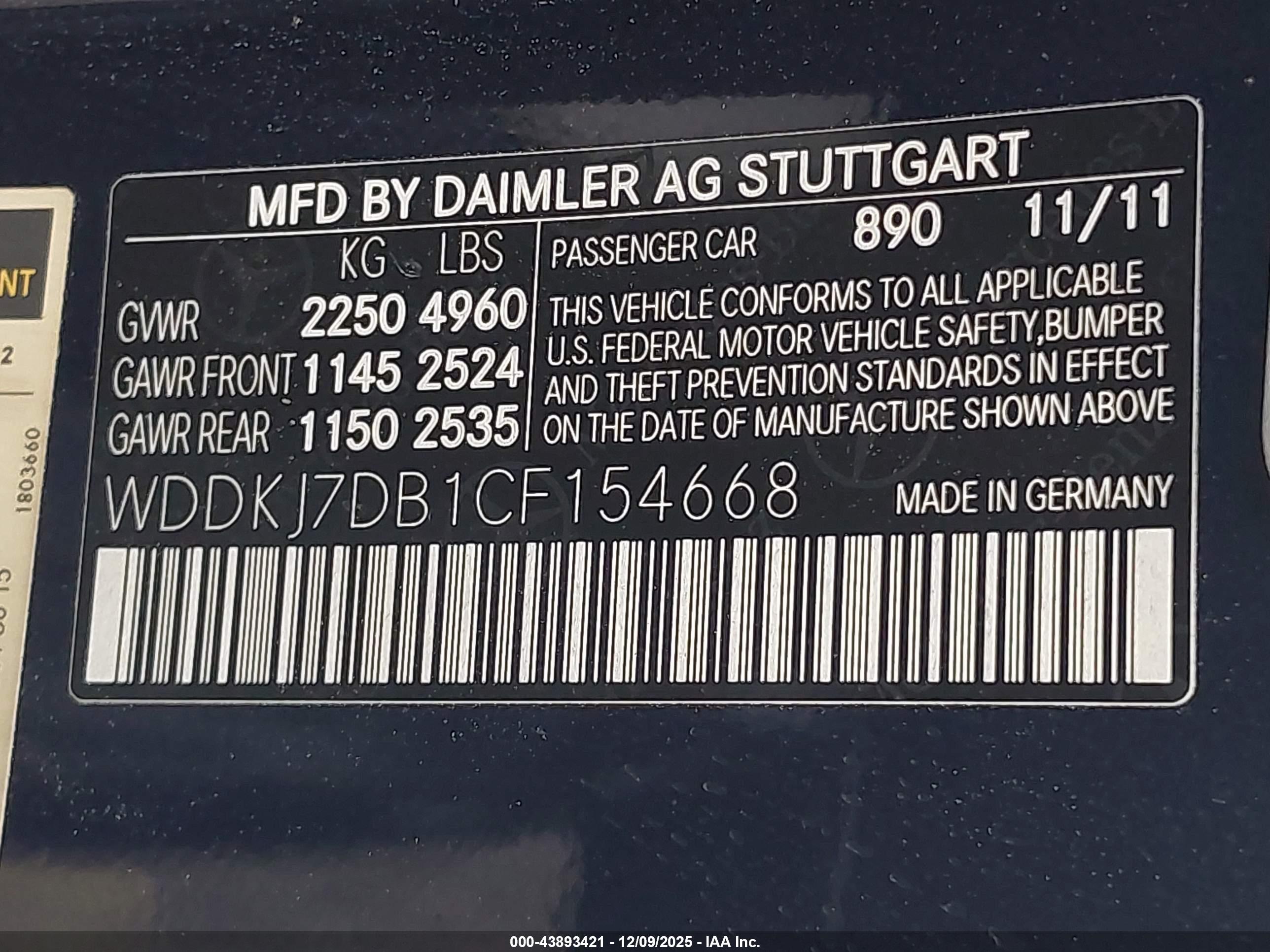 MERCEDES-BENZ E image 9
