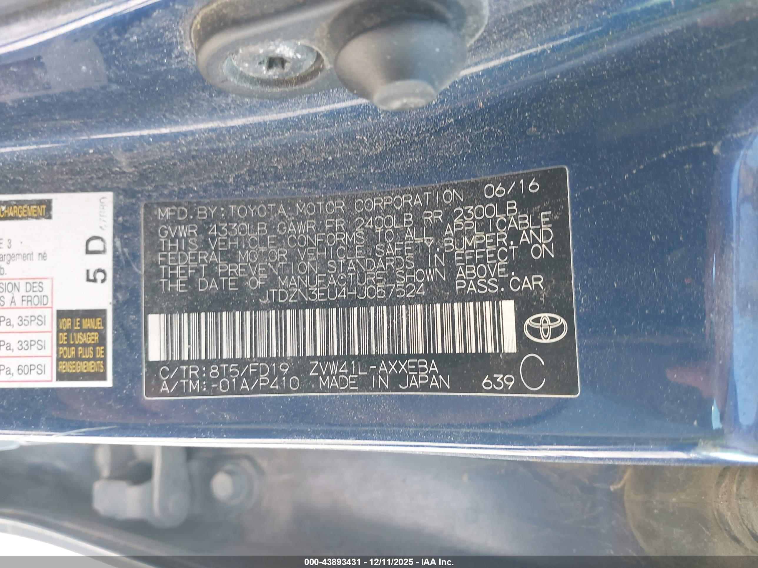 TOYOTA PRIUS image 9