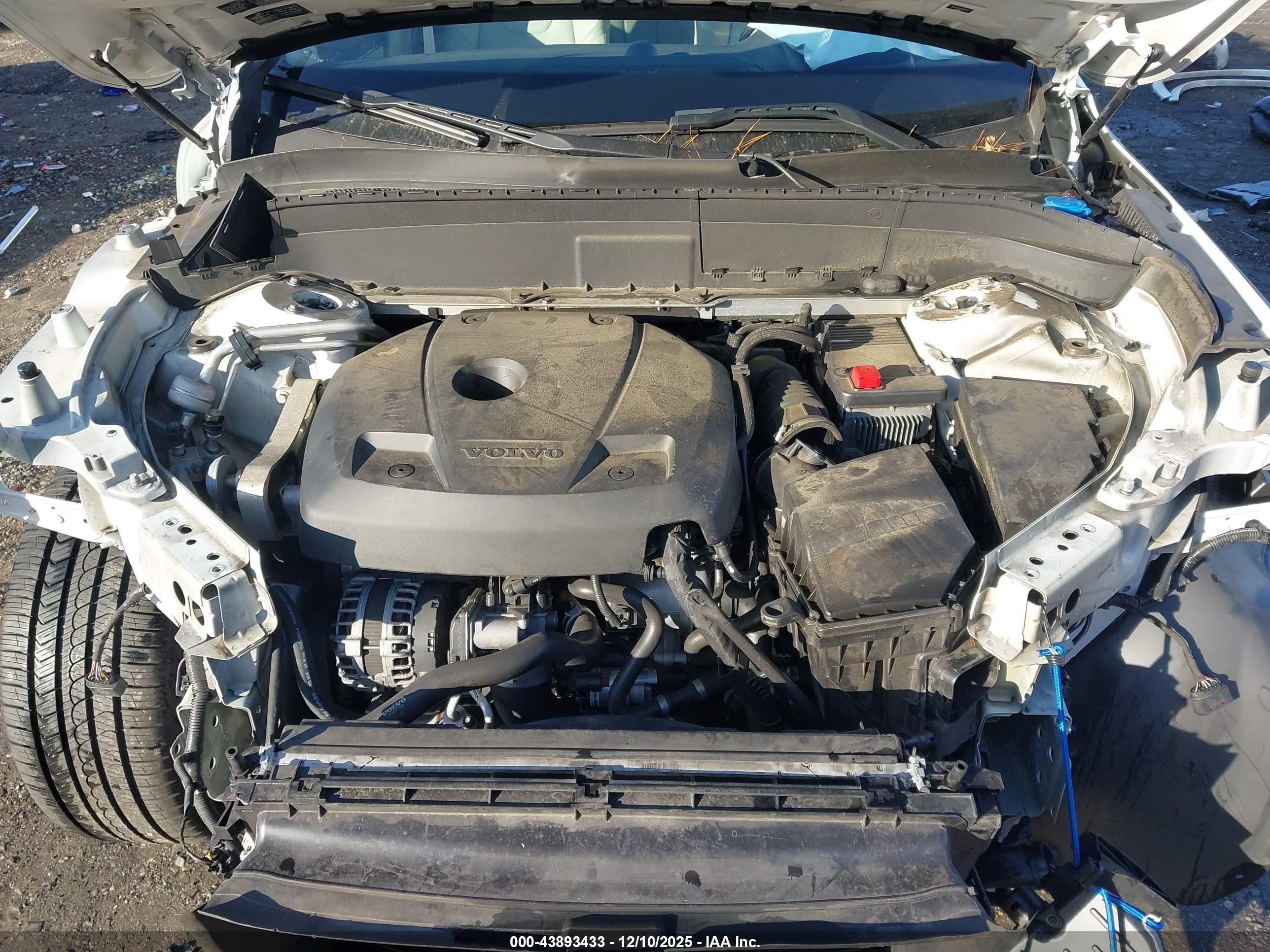 VOLVO XC90 image 10