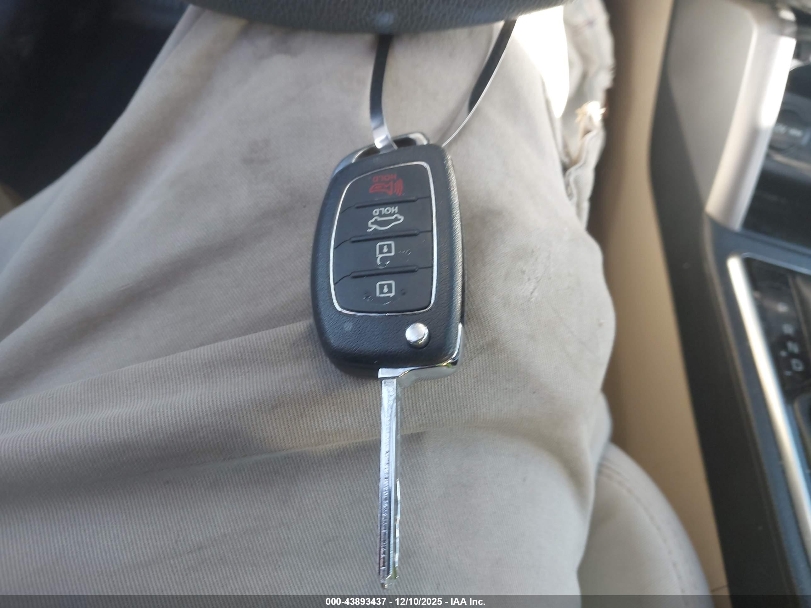 HYUNDAI SONATA image 11