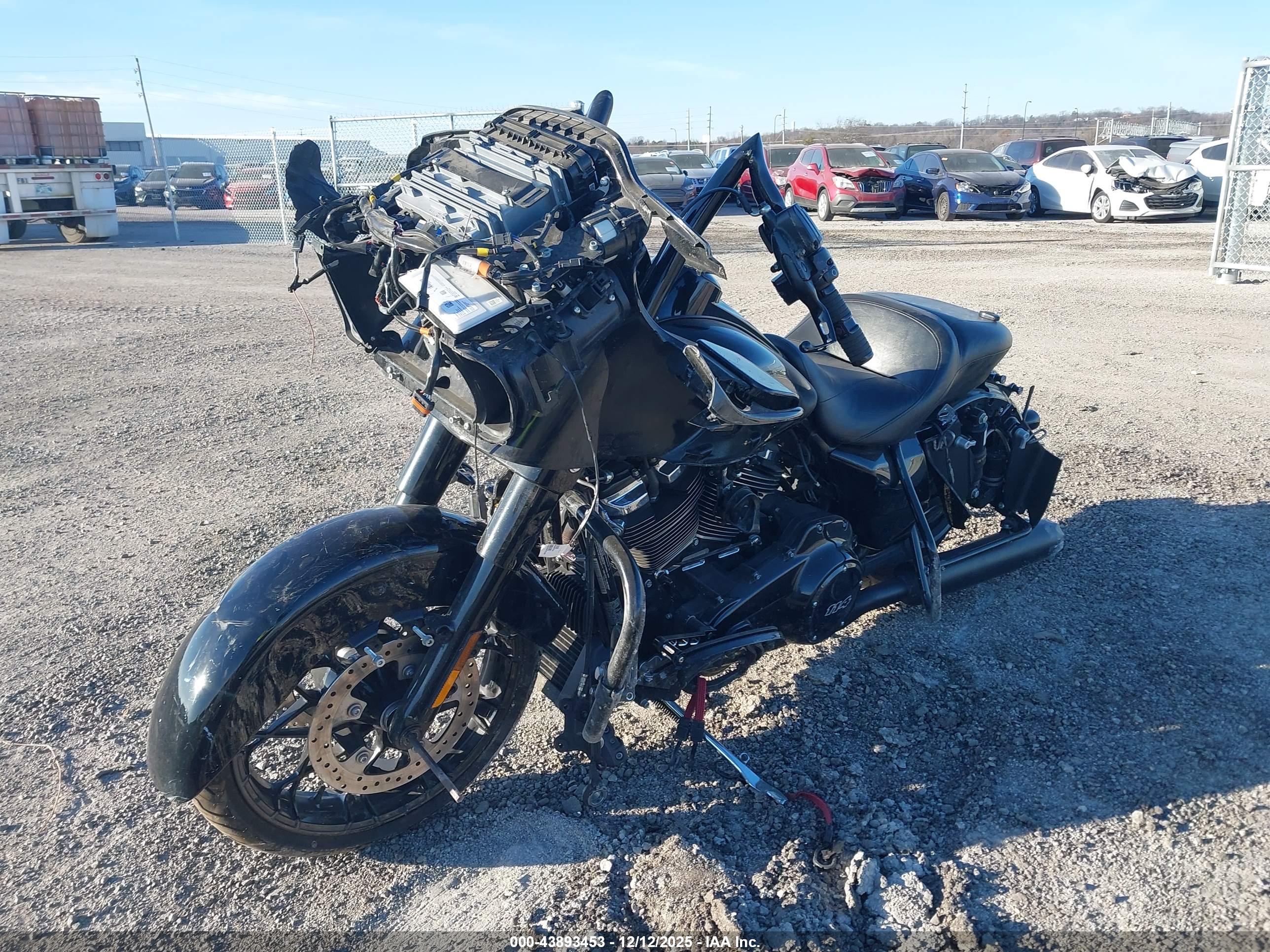 HARLEY-DAVIDSON FLTRXS image 2