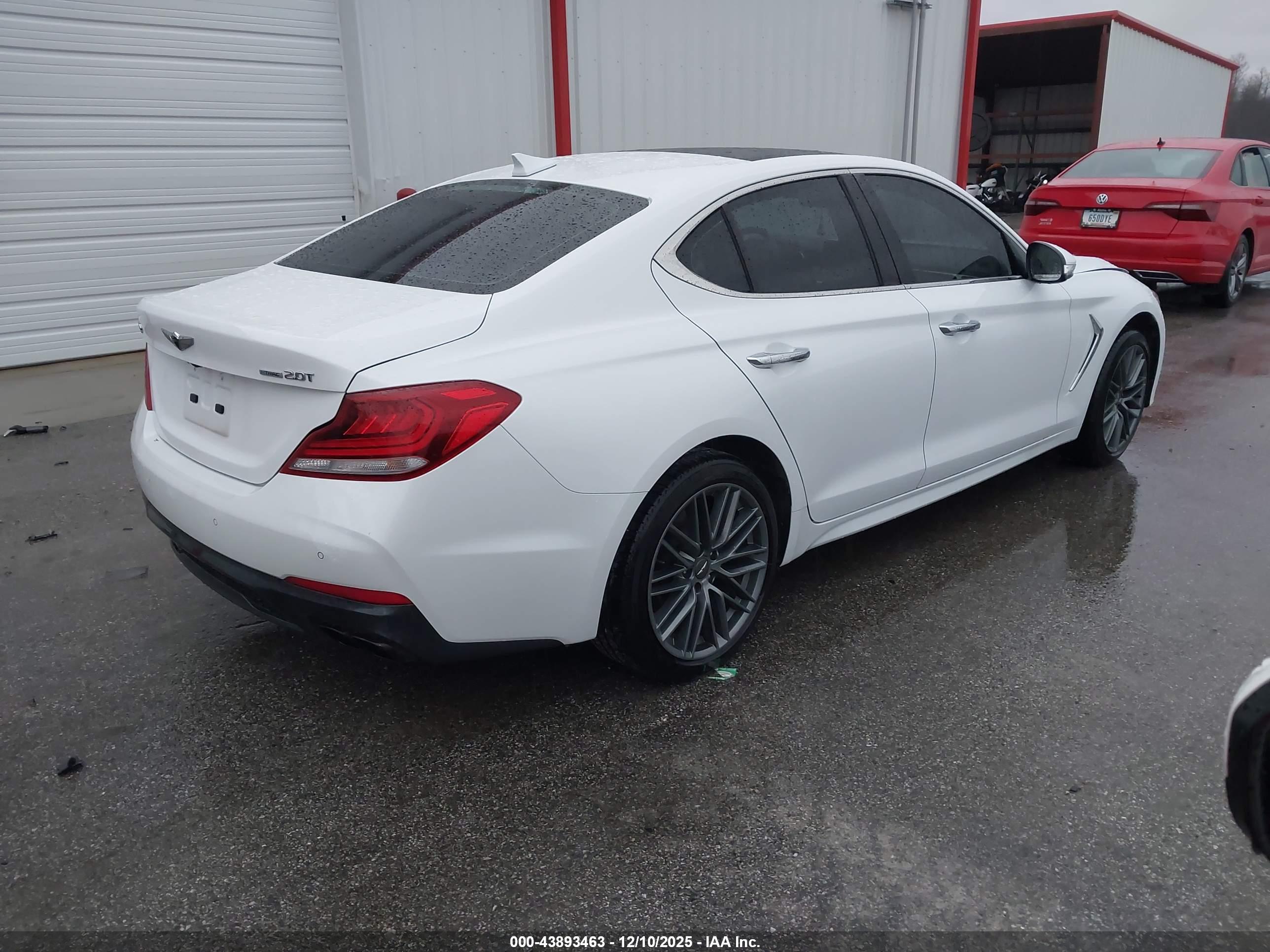 GENESIS G70 image 4