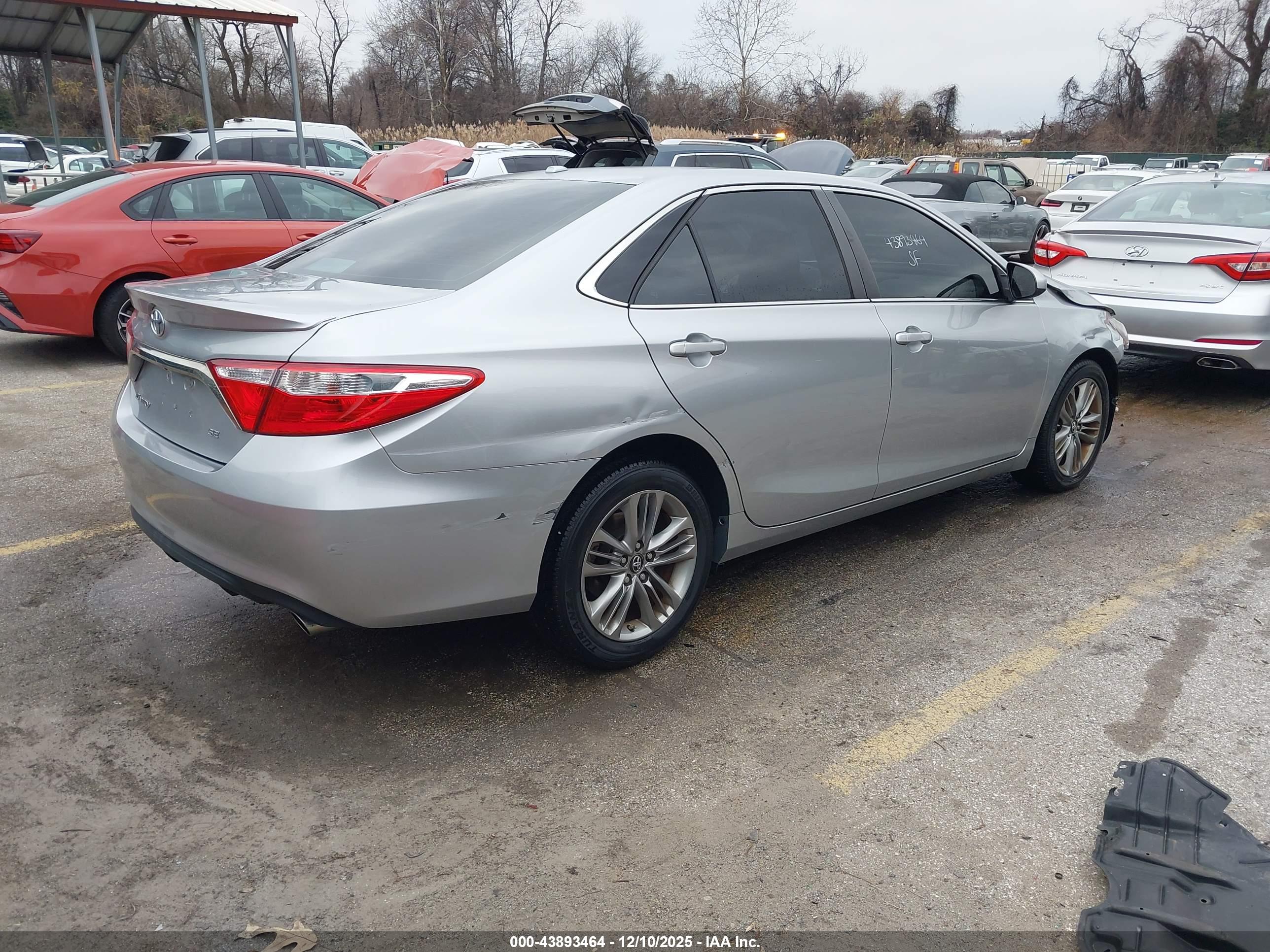 TOYOTA CAMRY image 4